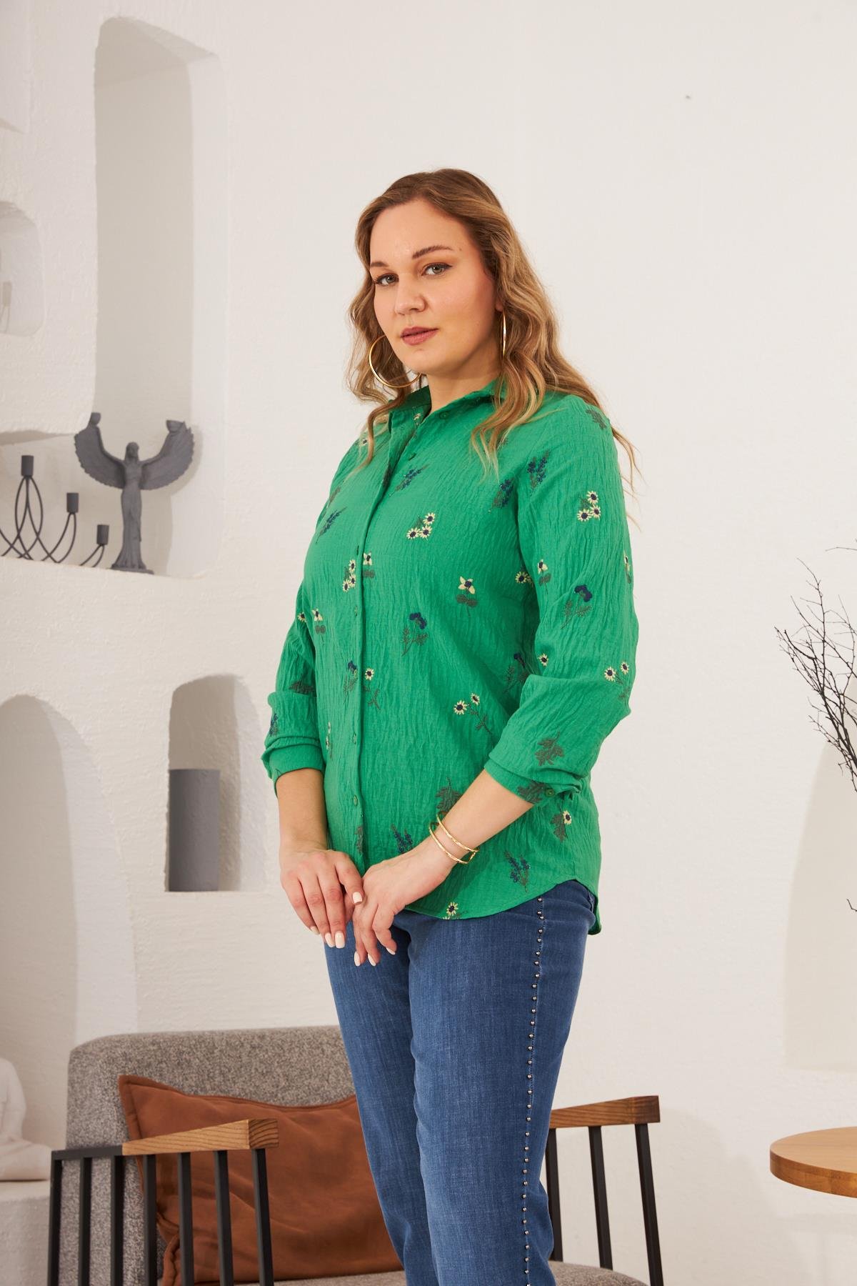 Rmg Nakışlı Büyük Beden Yeşil Gömlek