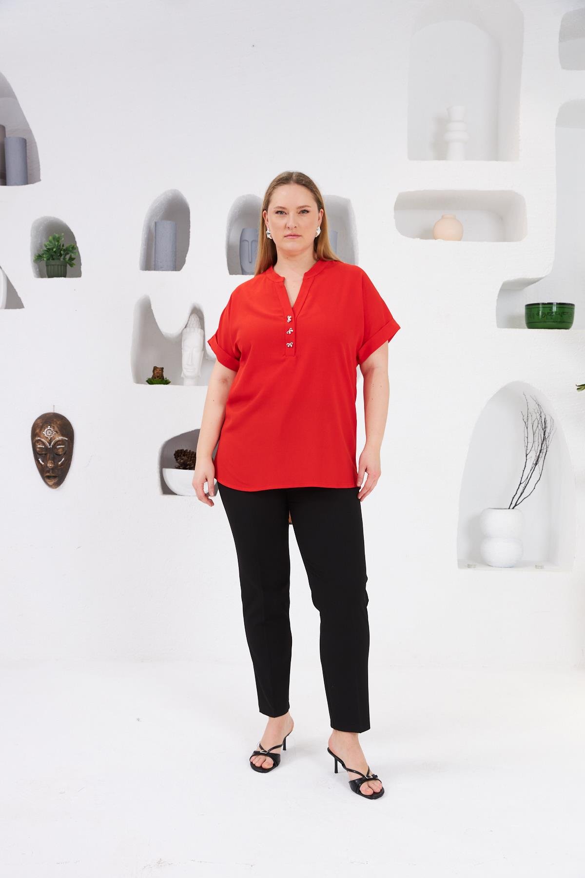 Fiyonk Düğme Detaylı Büyük Beden Bluz Mercan