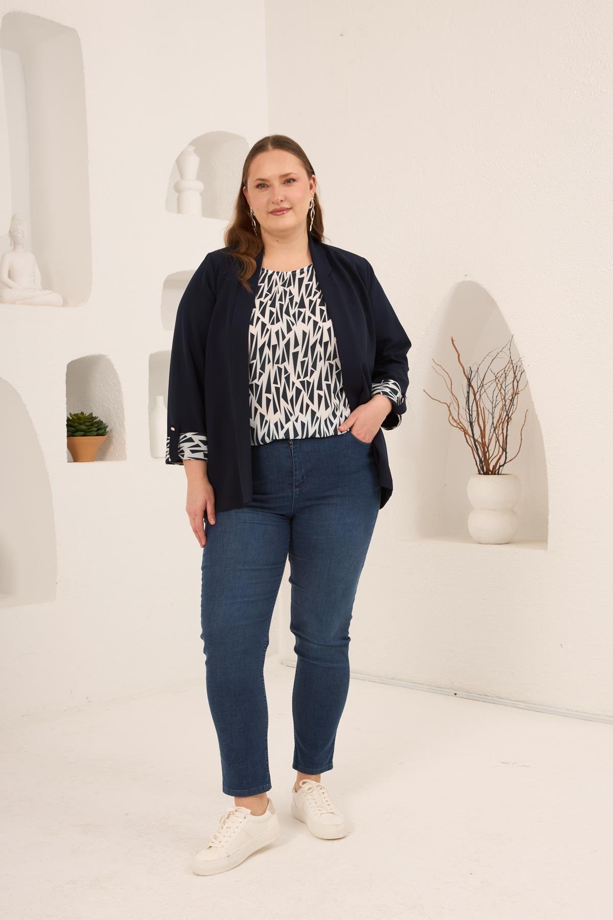 Geometrik Desenli Kadın Büyük Beden Atlet Ceket Takım Lacivert - RMG