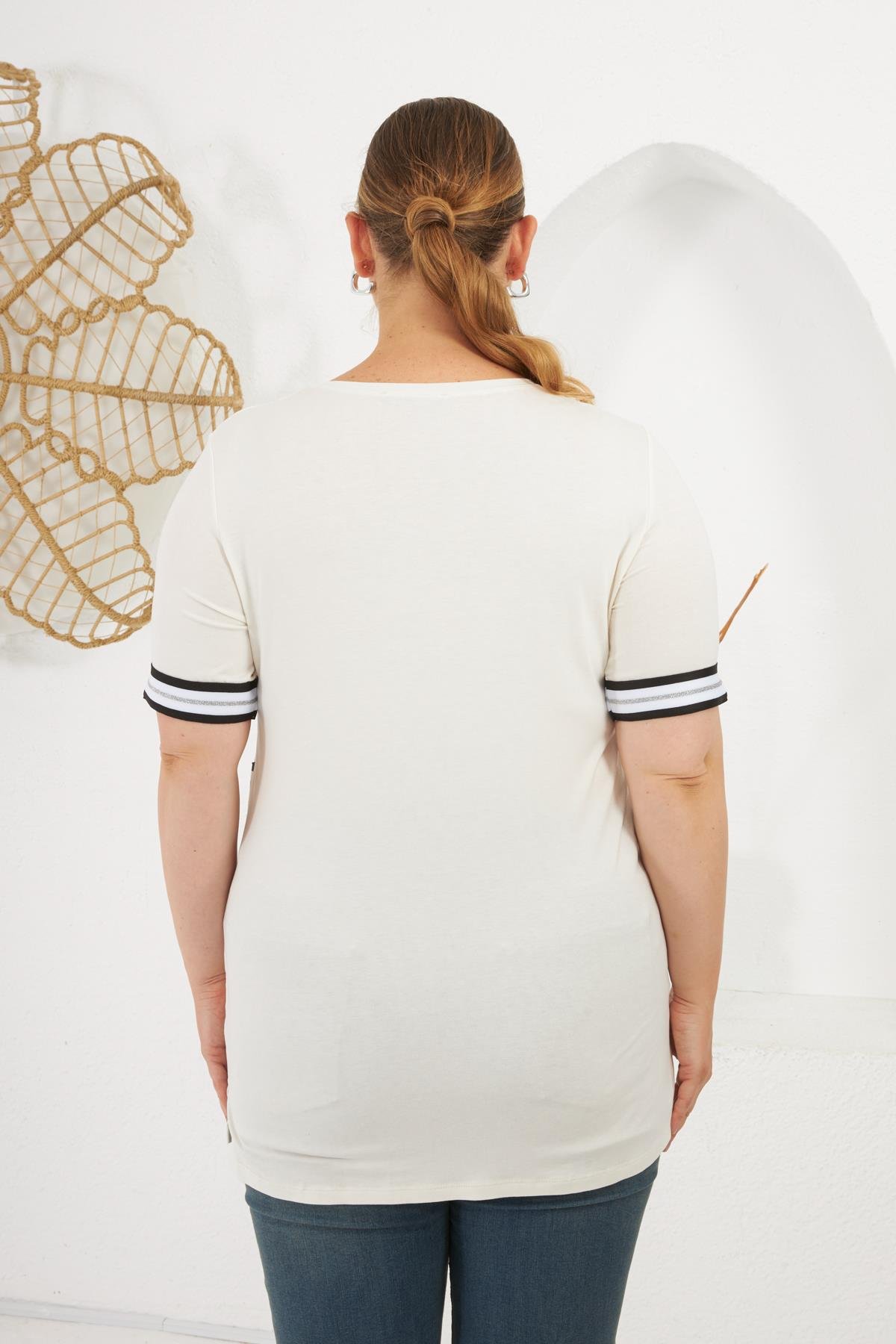 İ Love Baskılı Büyük Beden Tişört Ekru