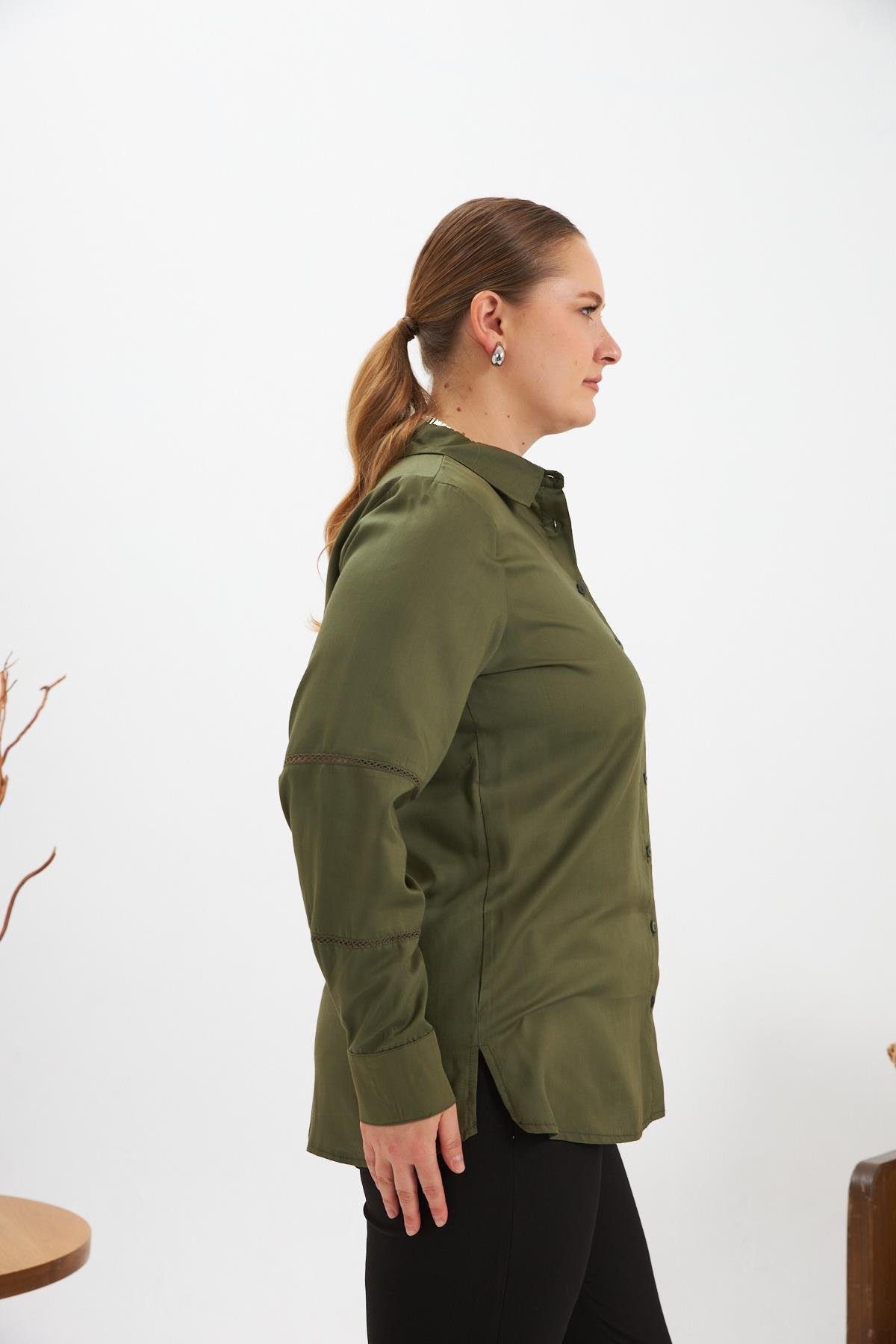 Kol Kroşeta Detaylı Büyük Beden Gömlek Haki