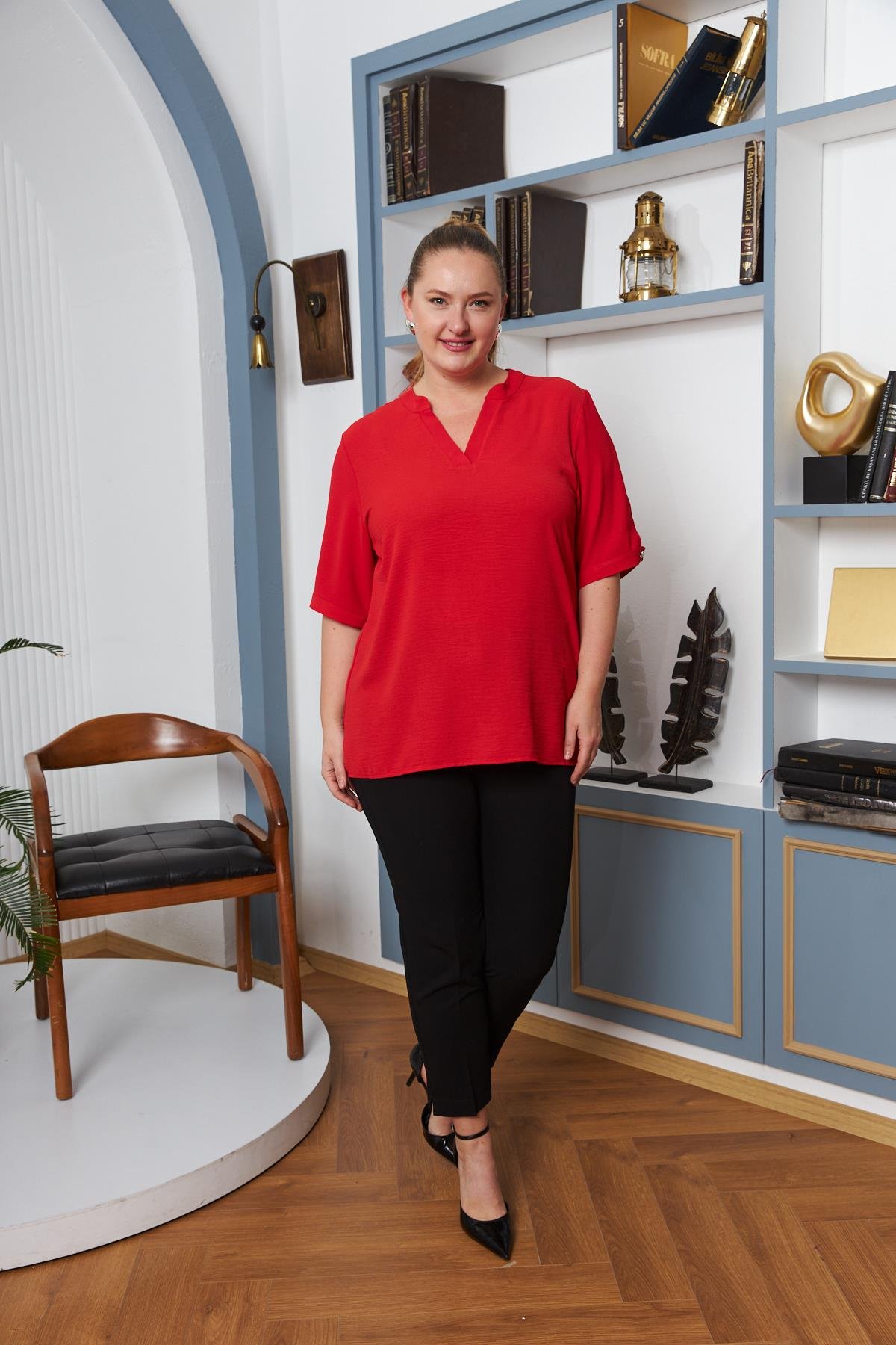 Kol Yırtmaç Detaylı Büyük Beden Bluz Kırmızı