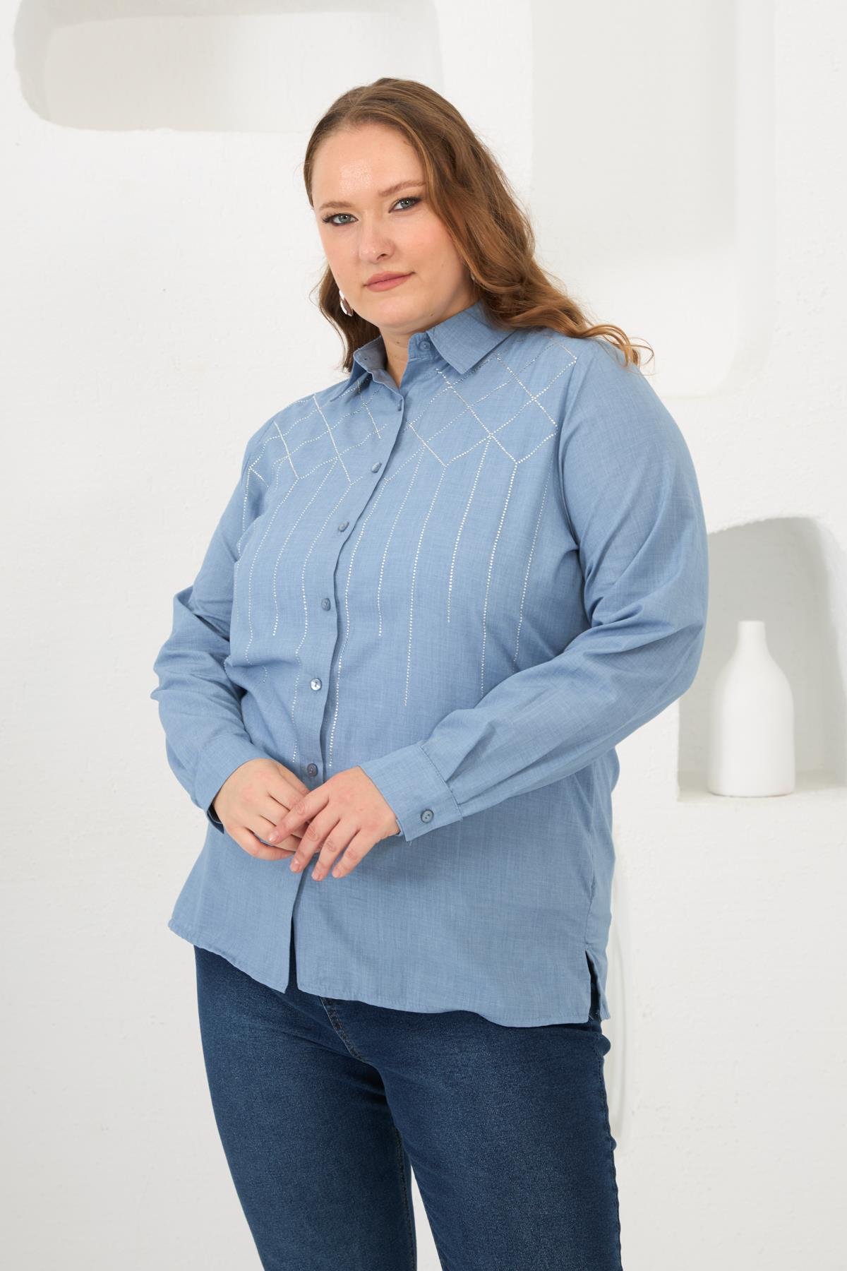 Ön Taş Detaylı Büyük Beden Gömlek Mavi