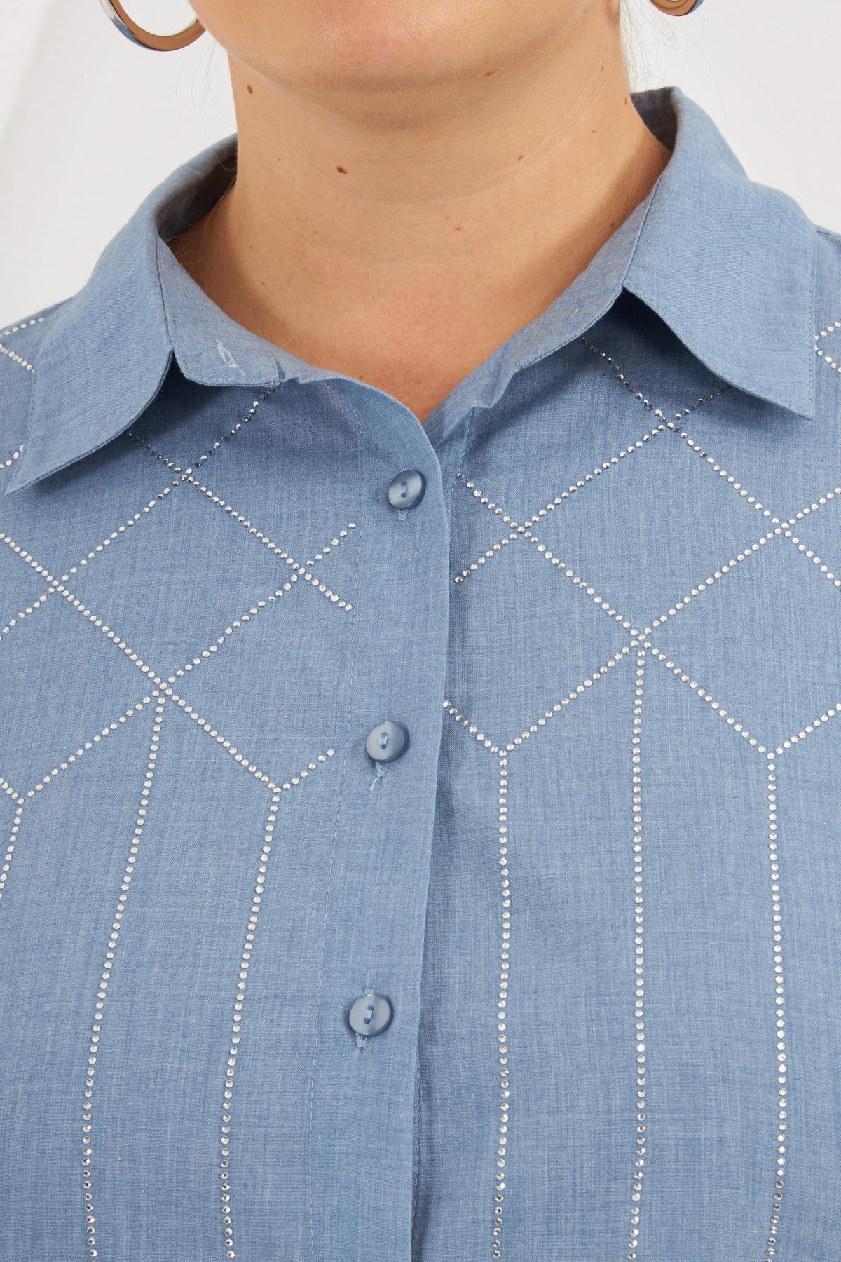 Ön Taş Detaylı Büyük Beden Gömlek Mavi