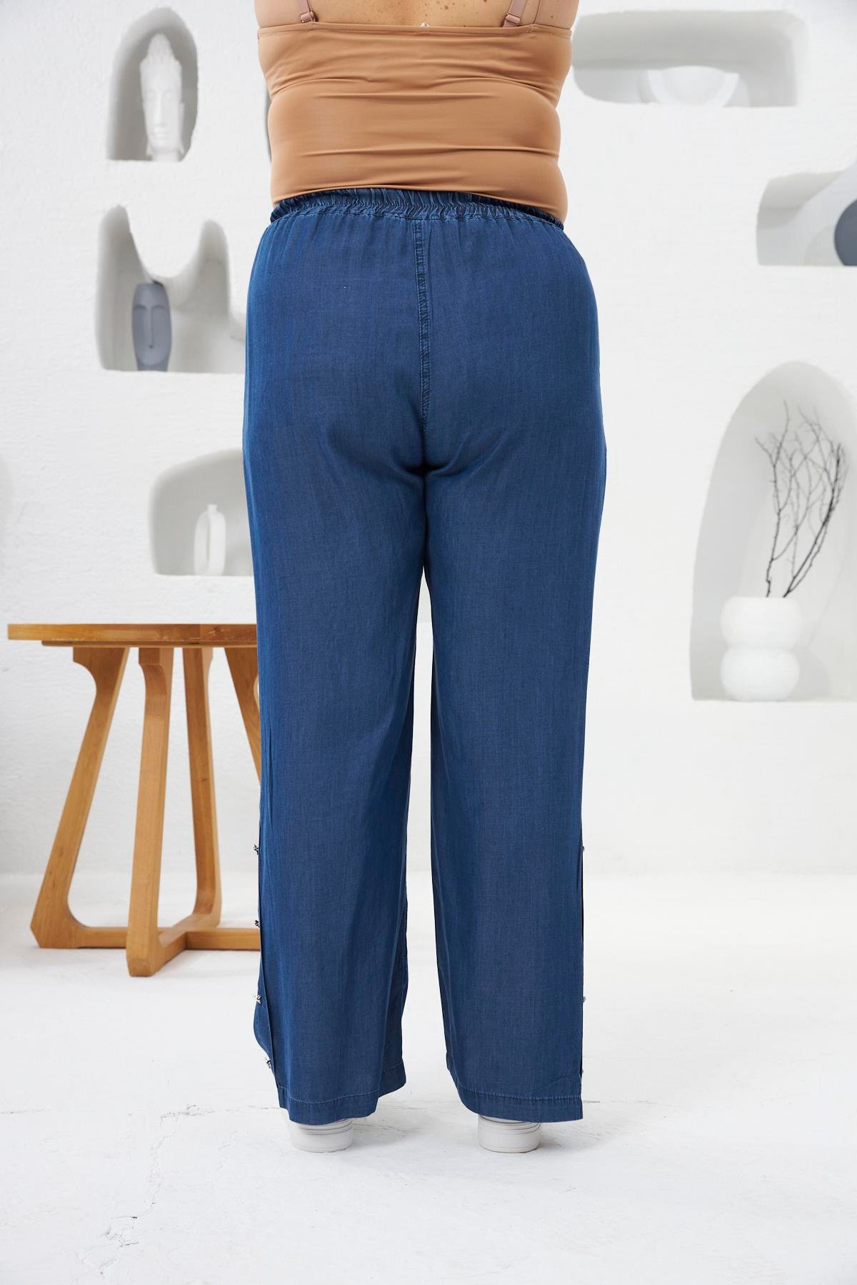 Paça Düğme Detaylı Beli Lastikli Büyük Beden Tnsel Pantolon Mavi