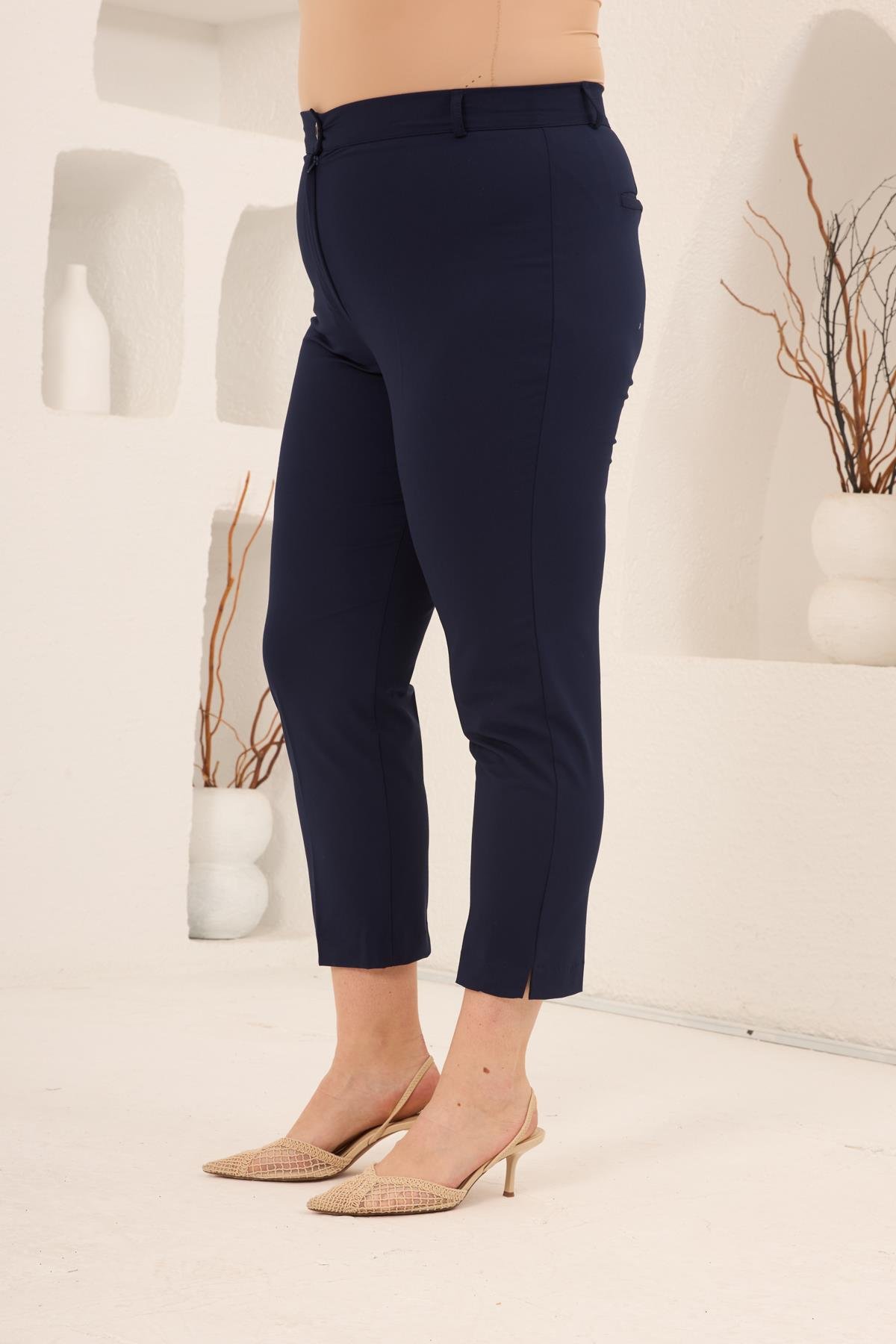 Paça Yırtmaçlı Büyük Beden Gabardin Pantolon Lacivert - RMG