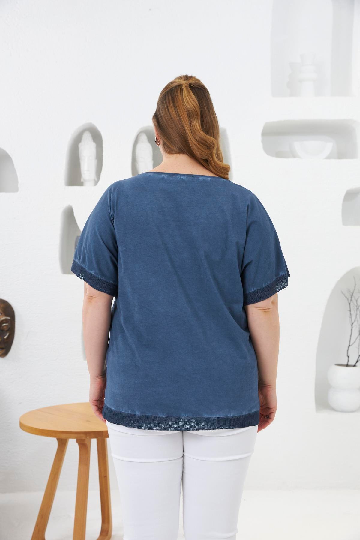 Pul Payet İşlemeli Büyük Beden Boyamalı Tişört İndigo