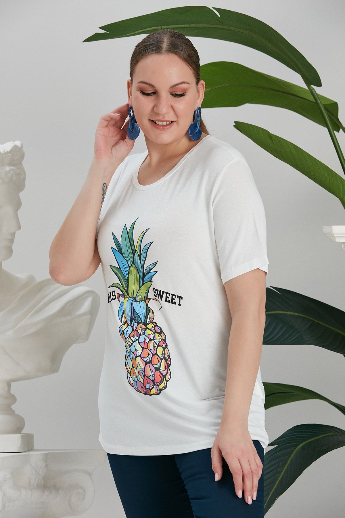 Rmg Ananas Baskılı Ekru Büyük Beden Tişört