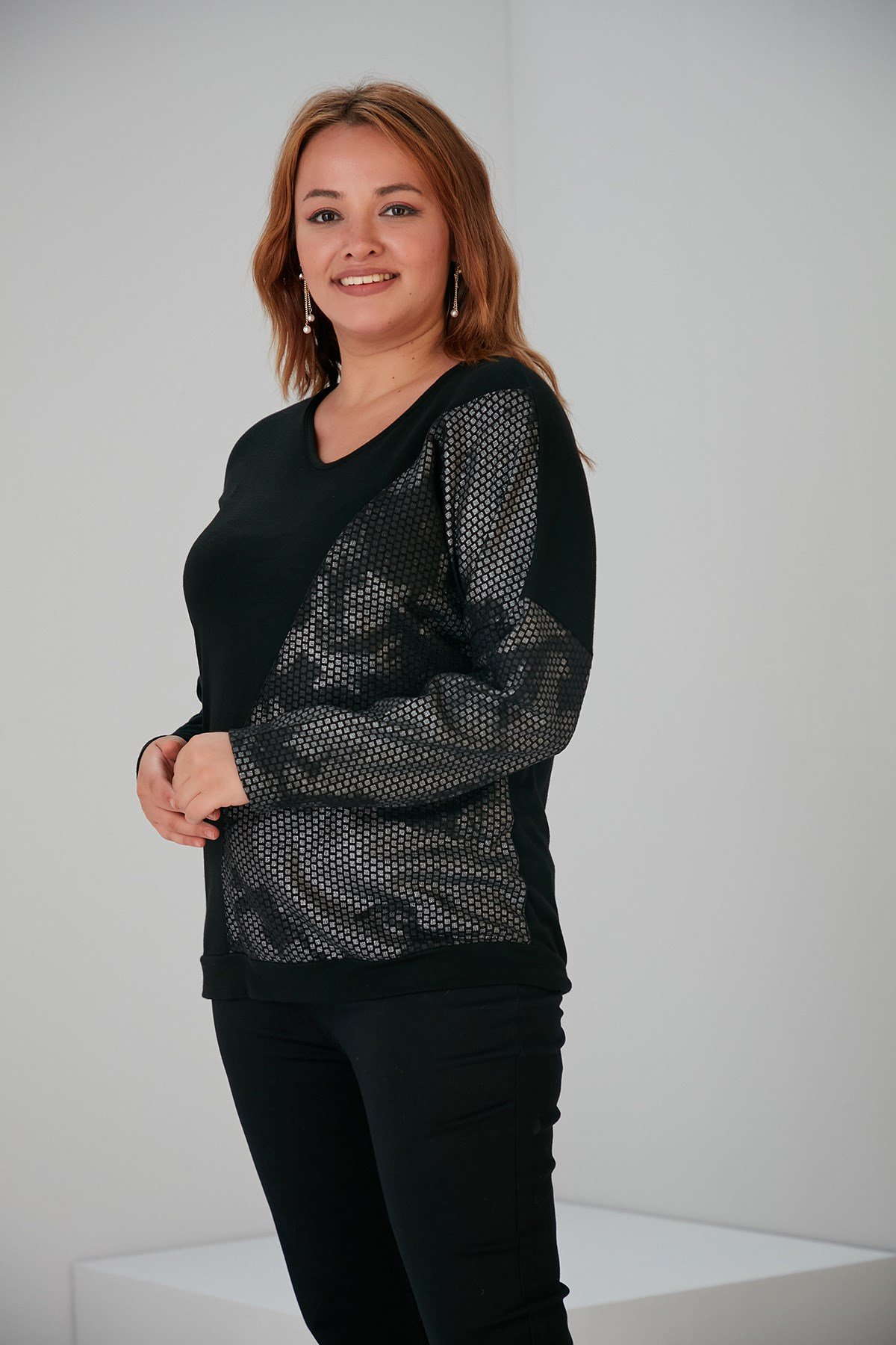 Rmg Asimetrik Garnili Büyük Beden Siyah Bluz