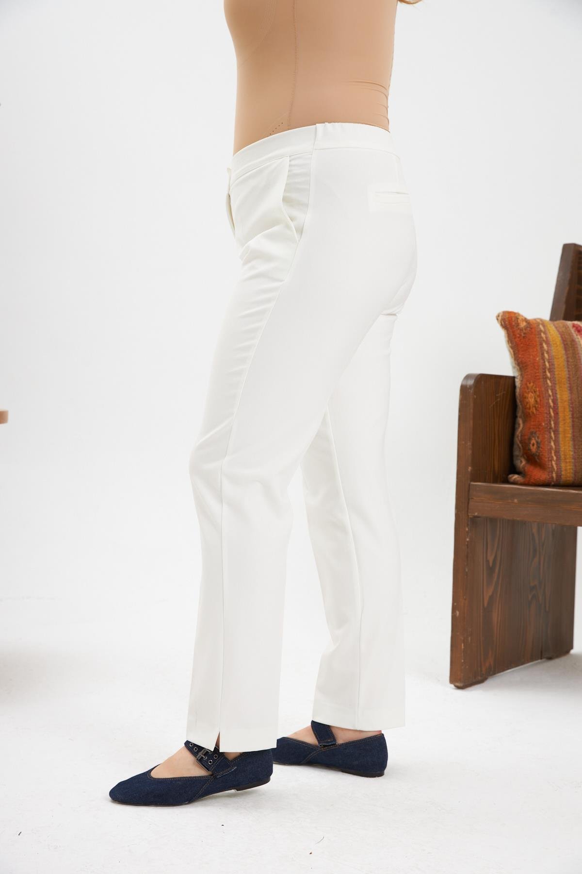 Rmg Bel Lastikli Paça Mini Yırtmaçlı Büyük Beden Ekru Kumaş Pantolon