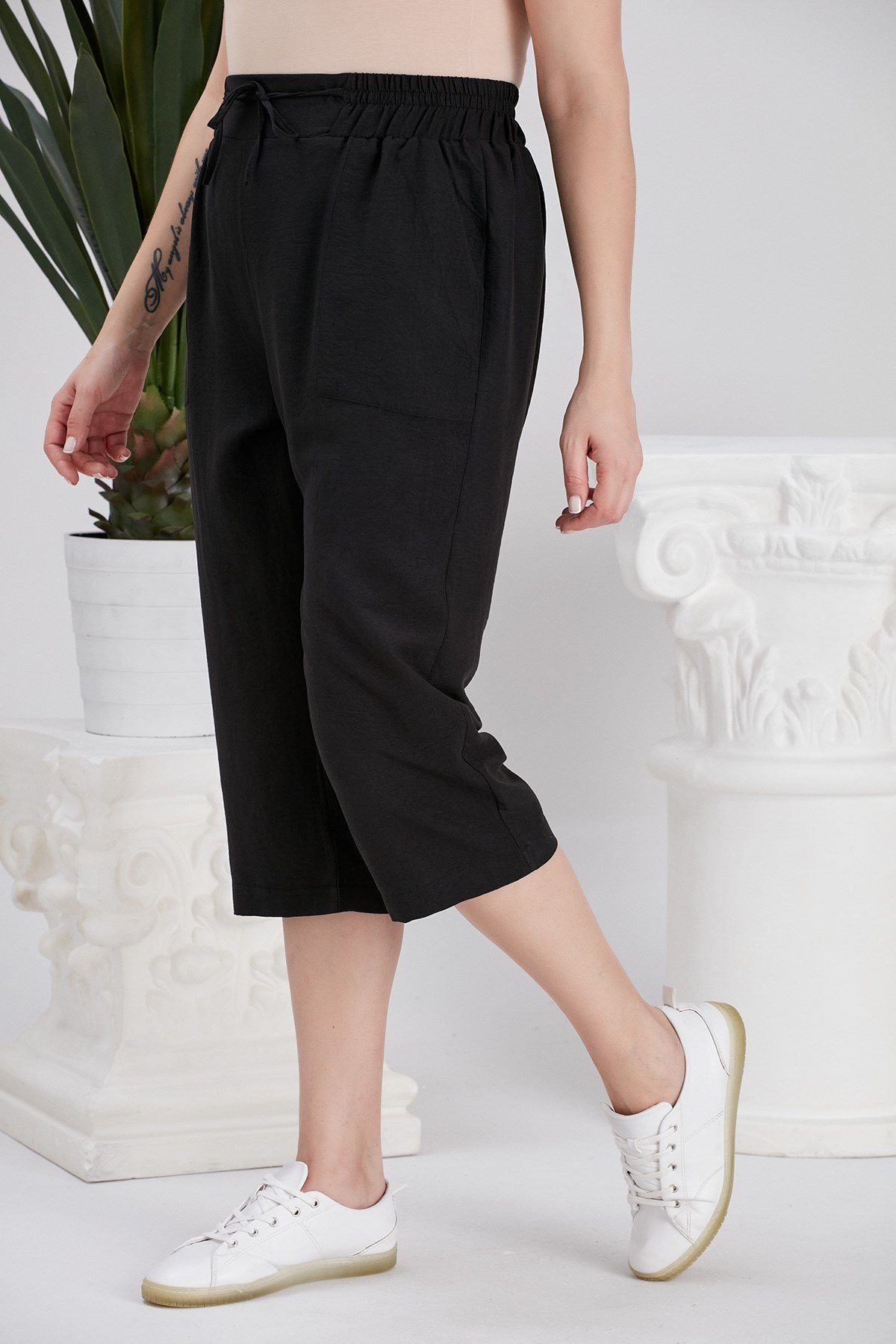 Rmg Beli Lastikli Bağcık Detaylı Büyük Beden Siyah Kapri