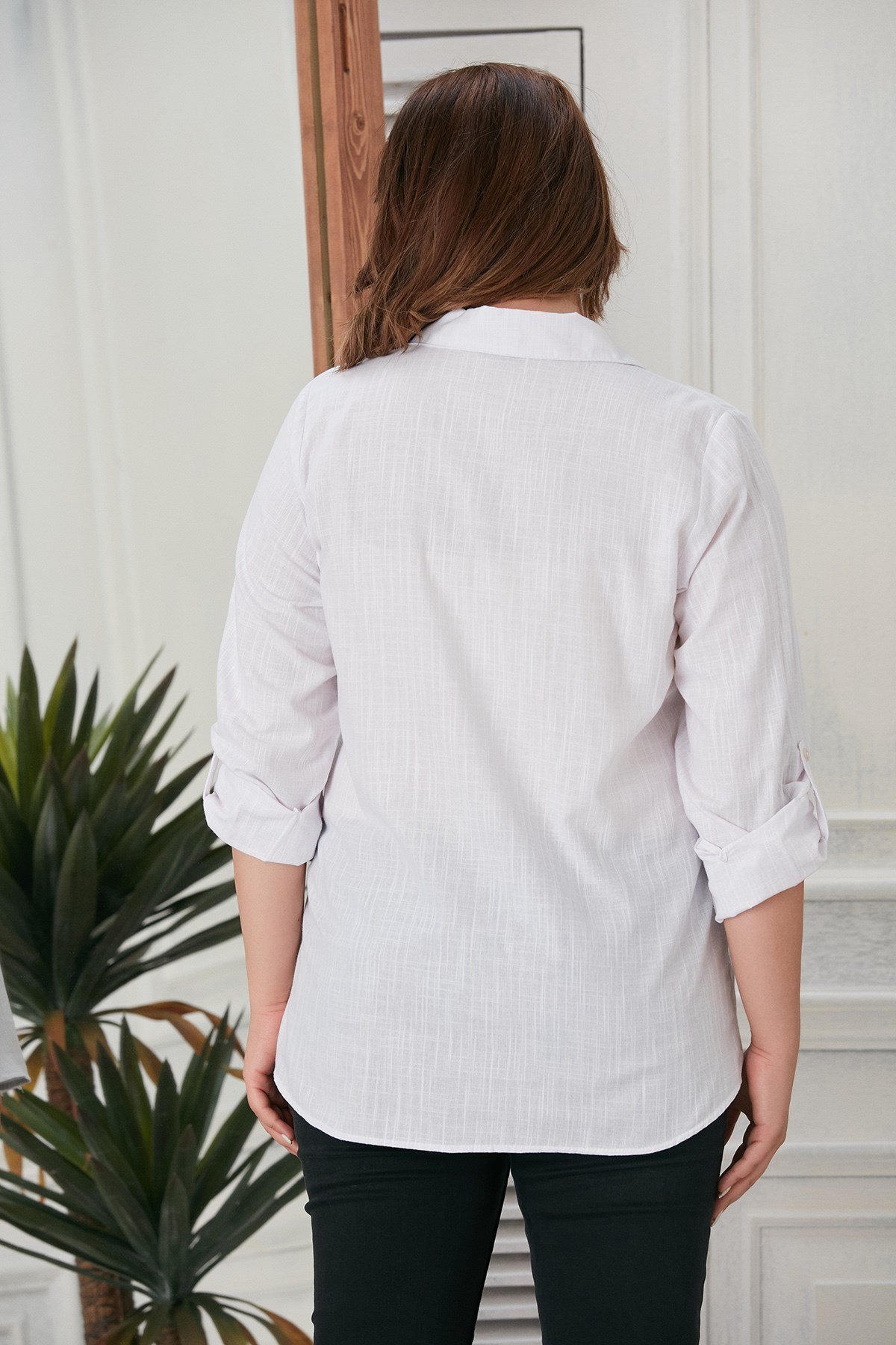 Rmg Cep Nakış Detaylı Büyük Beden Beyaz Pamuk Gömlek