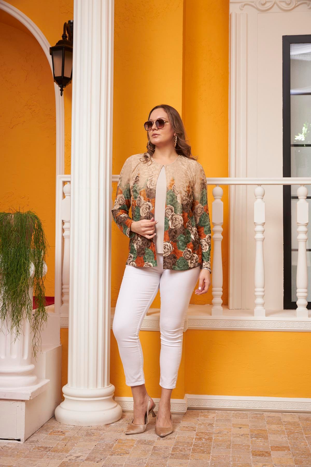 Rmg Çiçek Desenli Büyük Beden Tek Parça Krem Bluz