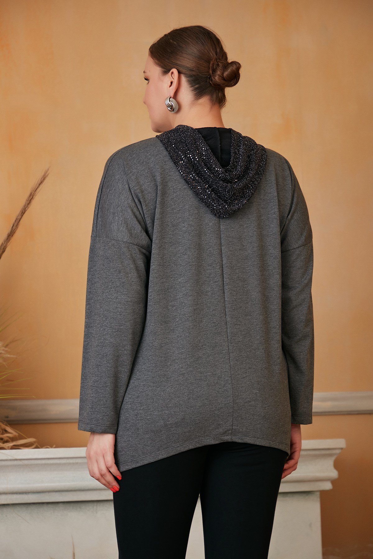 RMG Kapşon ve Eteği Pullu Büyük Beden Füme Sweatshirt