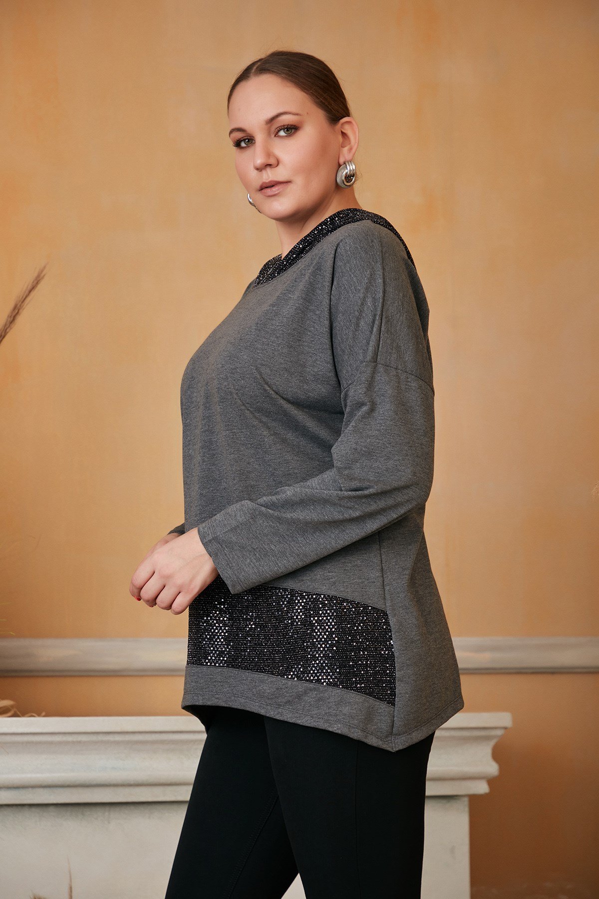 RMG Kapşon ve Eteği Pullu Büyük Beden Füme Sweatshirt