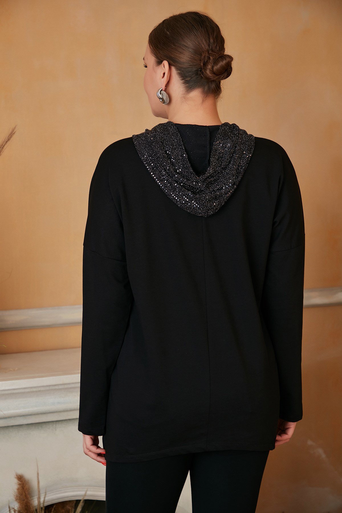 RMG Kapşon ve Eteği Pullu Büyük Beden Siyah Sweatshirt