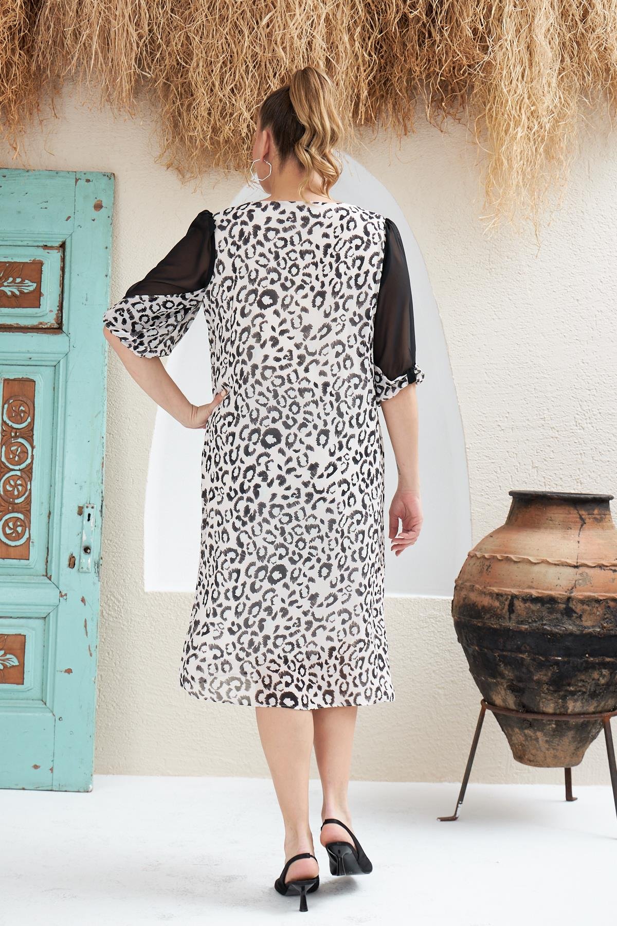 Rmg Kol Detaylı Leopar Desenli Büyük Beden Ekru Elbise
