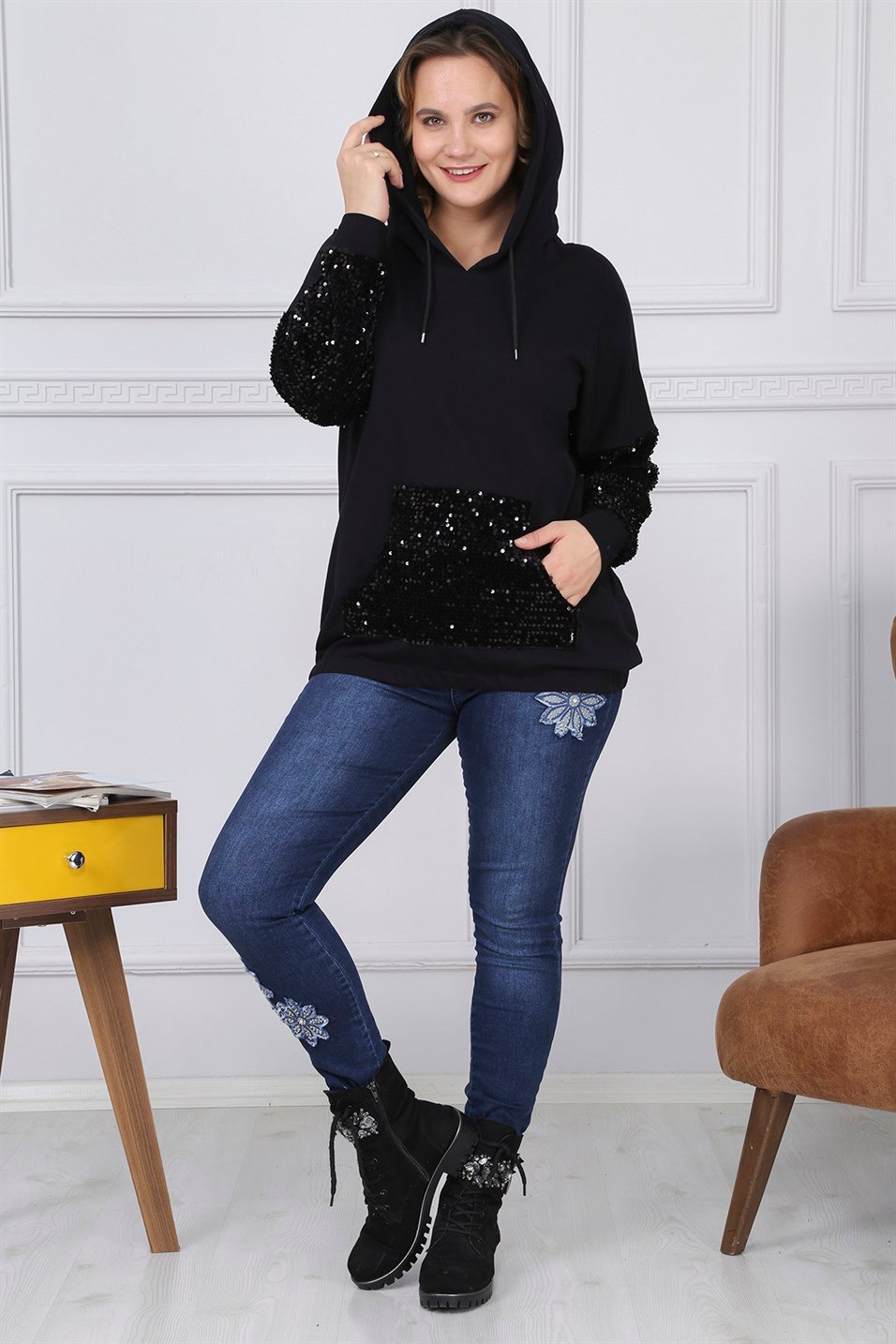 RMG Kolları Ve Cepleri Pul Payet Detaylı Büyük Beden Siyah Sweatshirt