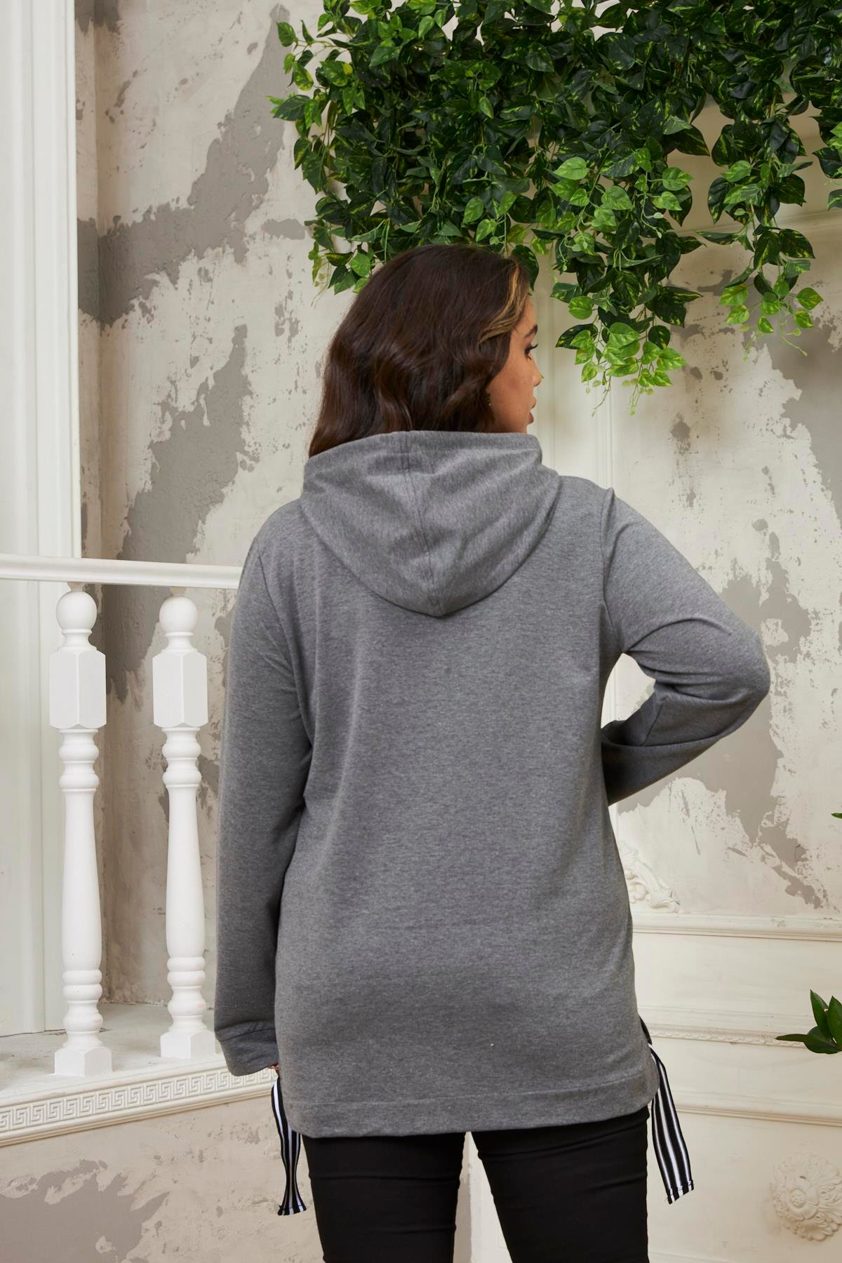 Rmg Nakışlı Büyük Beden Füme Sweatshirt