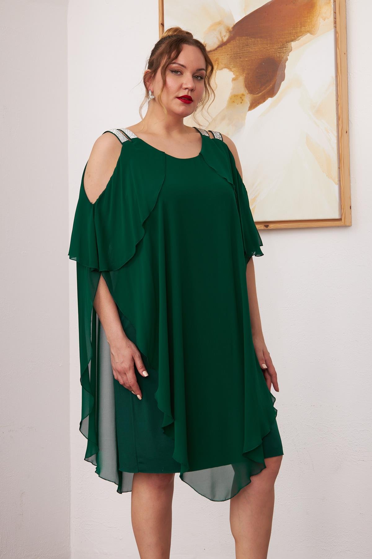 Rmg Omuz Taş Detaylı Şifon Büyük Beden Zümrüt Elbise	