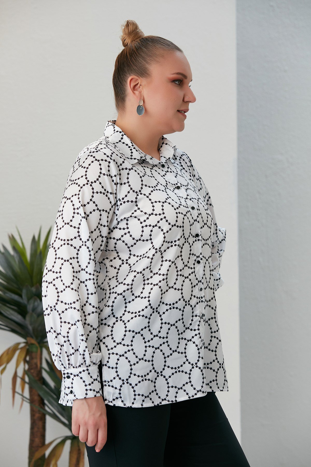 Rmg Oval Desenli Büyük Beden Beyaz Gömlek