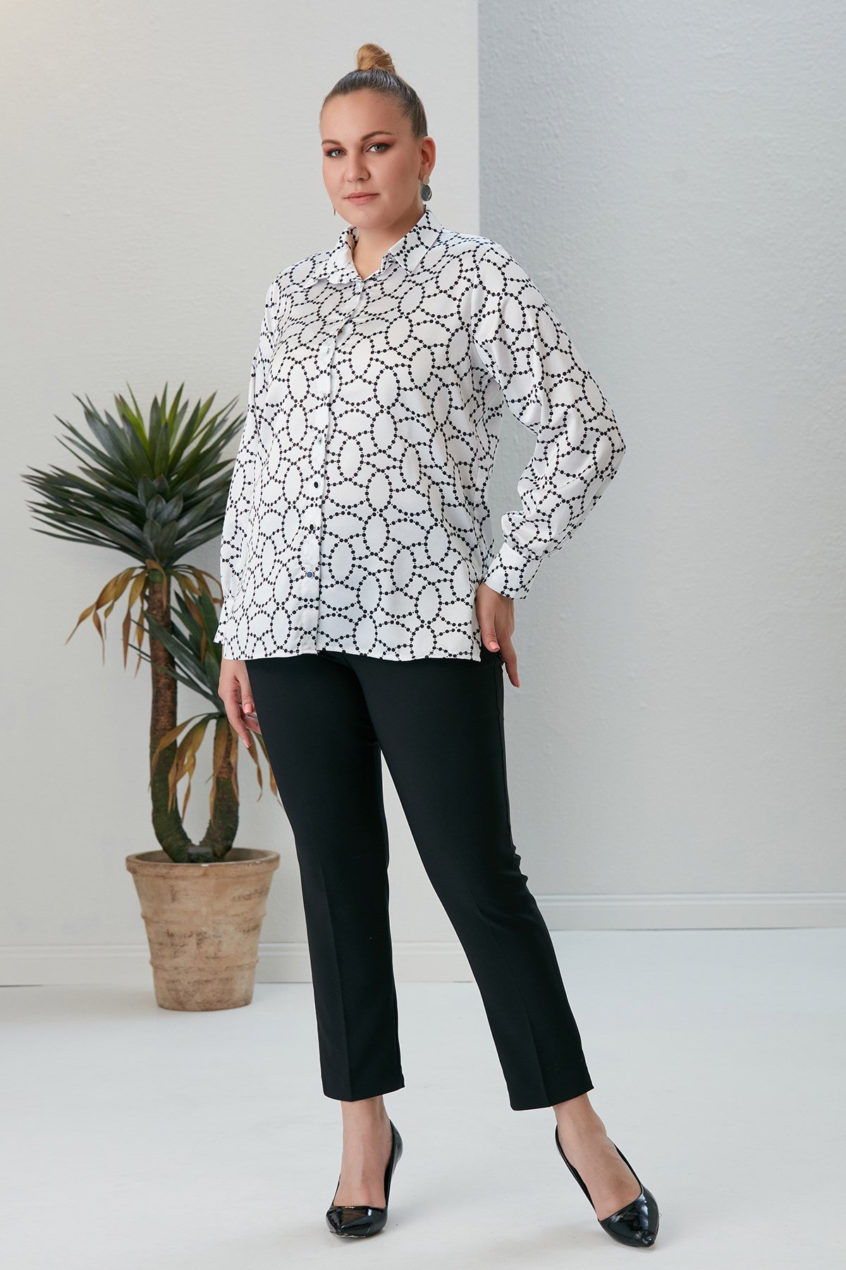 Rmg Oval Desenli Büyük Beden Beyaz Gömlek