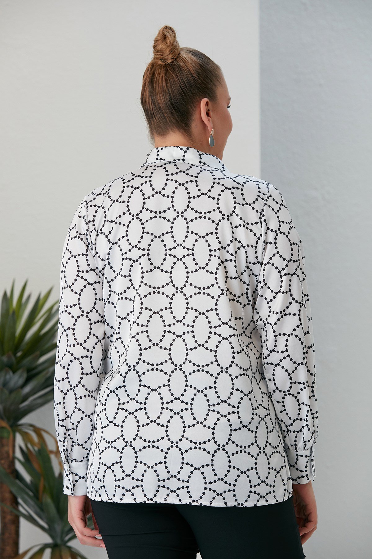 Rmg Oval Desenli Büyük Beden Beyaz Gömlek