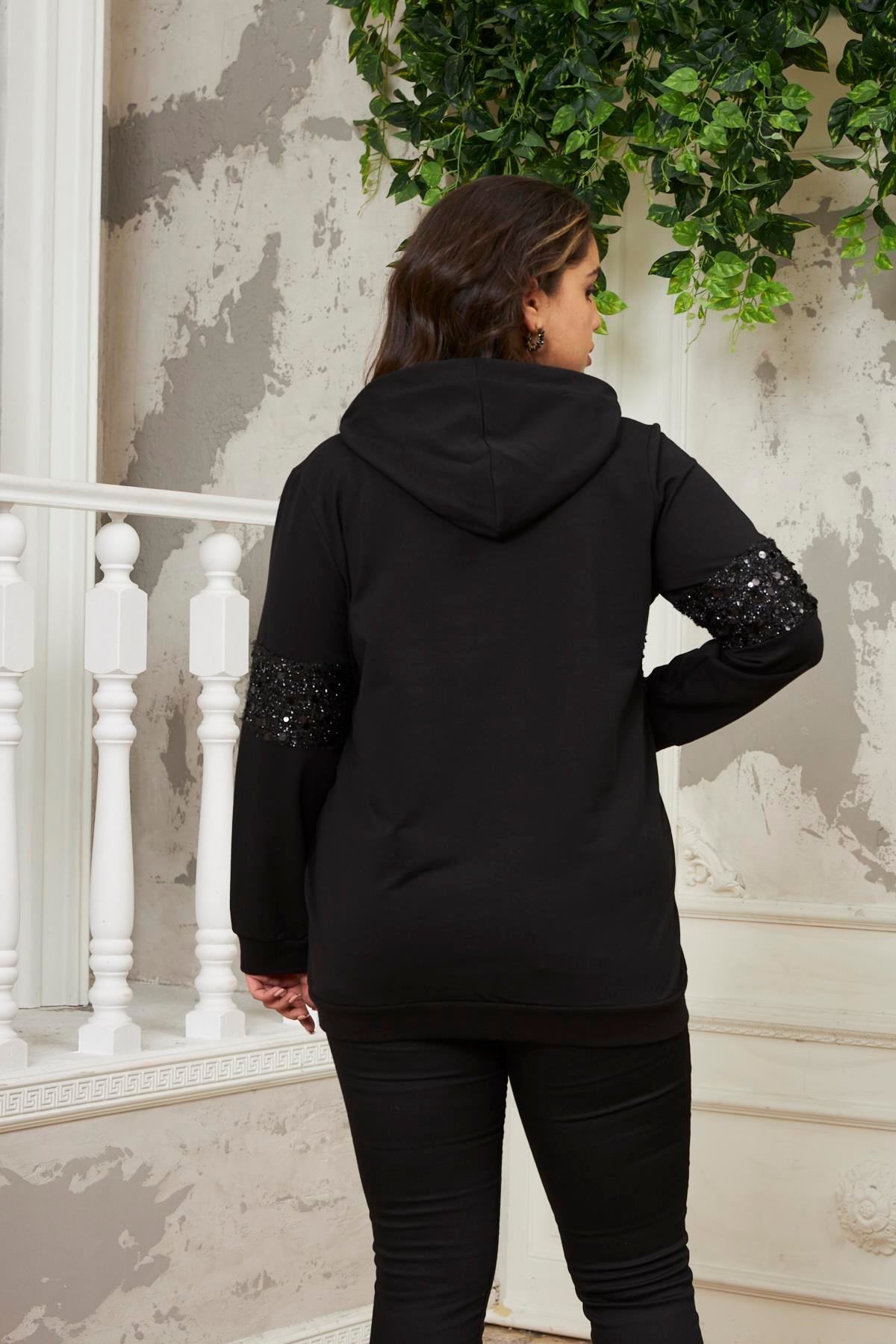 Rmg Pul Payet Detaylı Büyük Beden Siyah Sweatshirt