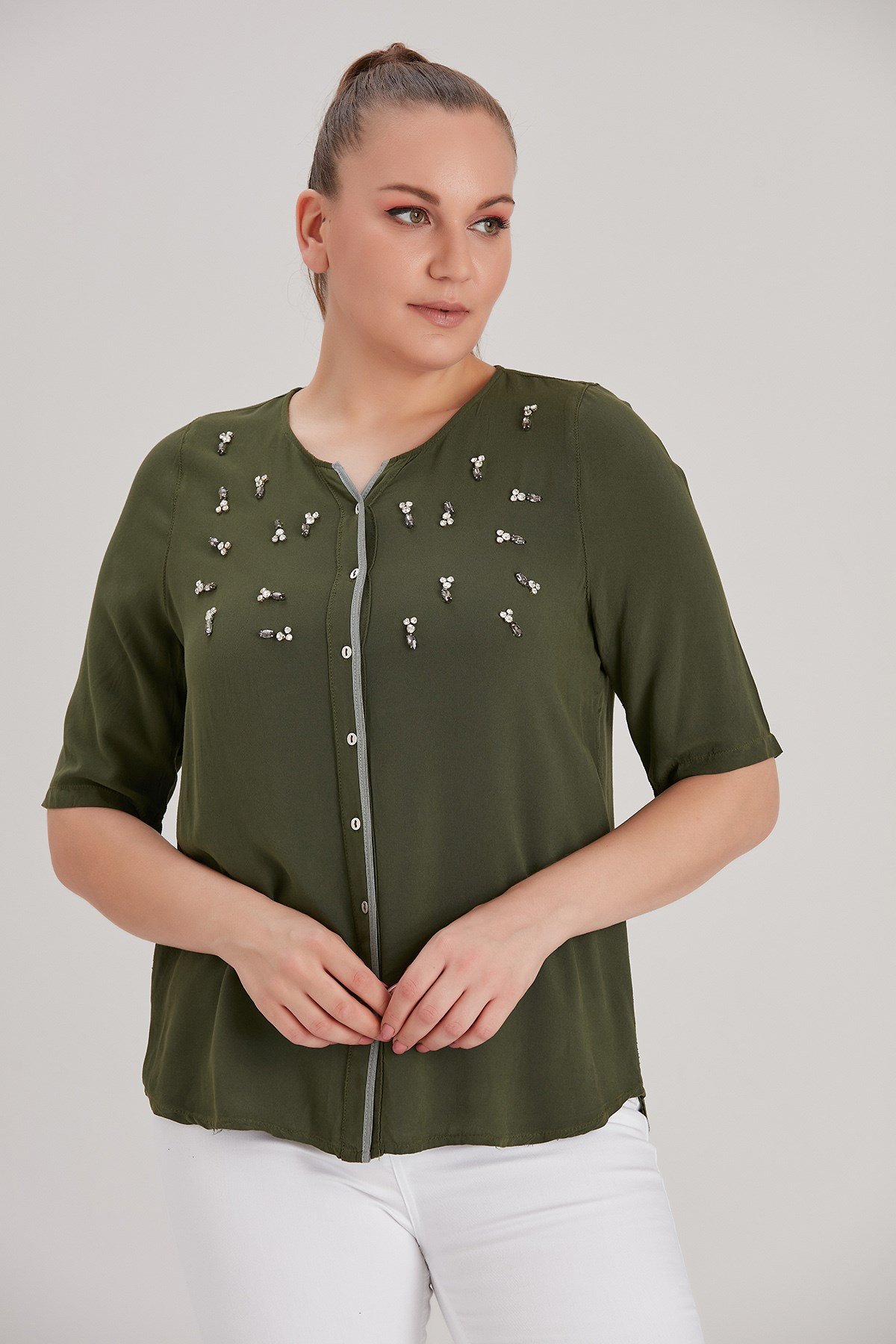 Rmg Taş İşlemeli Hakim Yaka Büyük Beden Haki Gömlek