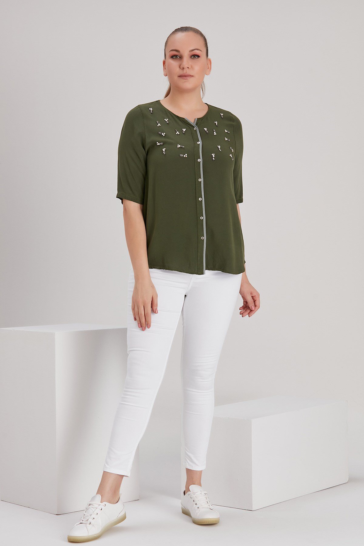 Rmg Taş İşlemeli Hakim Yaka Büyük Beden Haki Gömlek