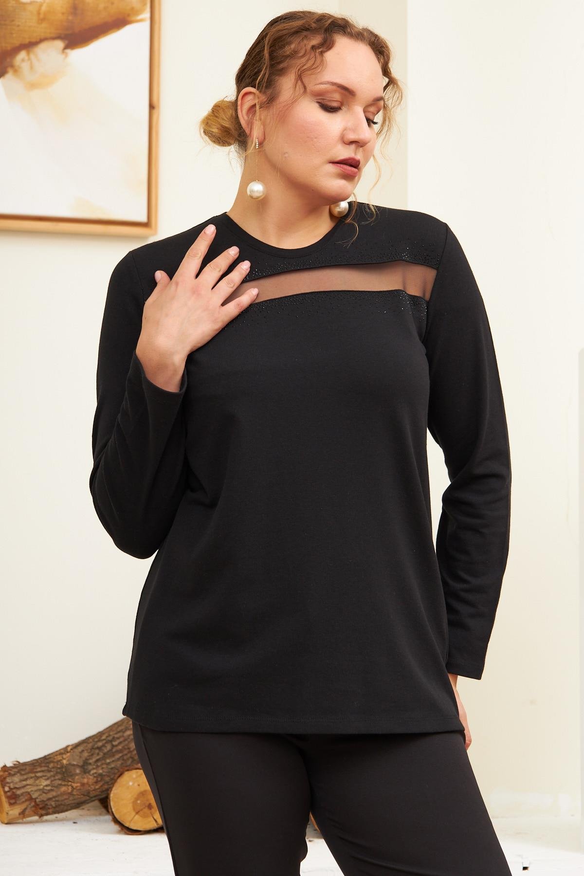 Rmg Taş ve Tül Detaylı Büyük Beden Siyah Bluz