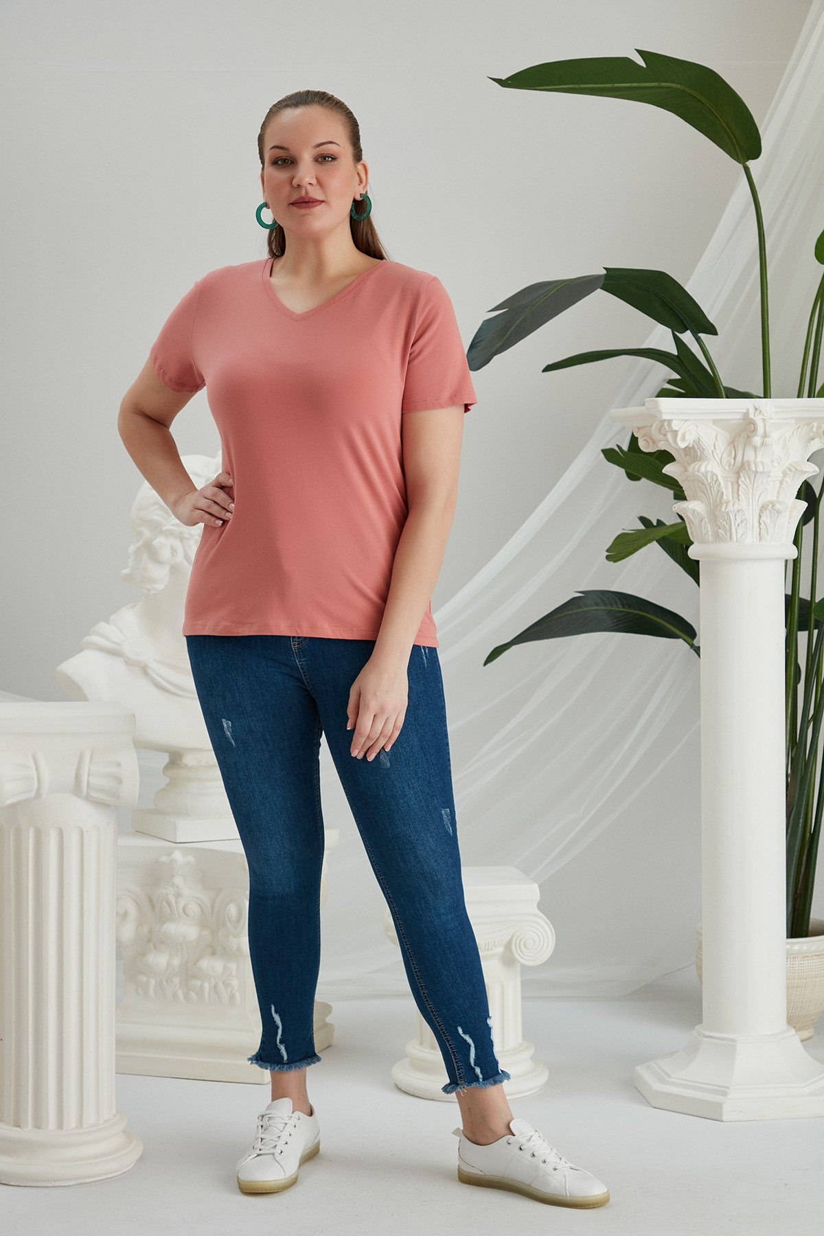 RMG V Yaka Büyük Beden Gül Kurusu Tişört