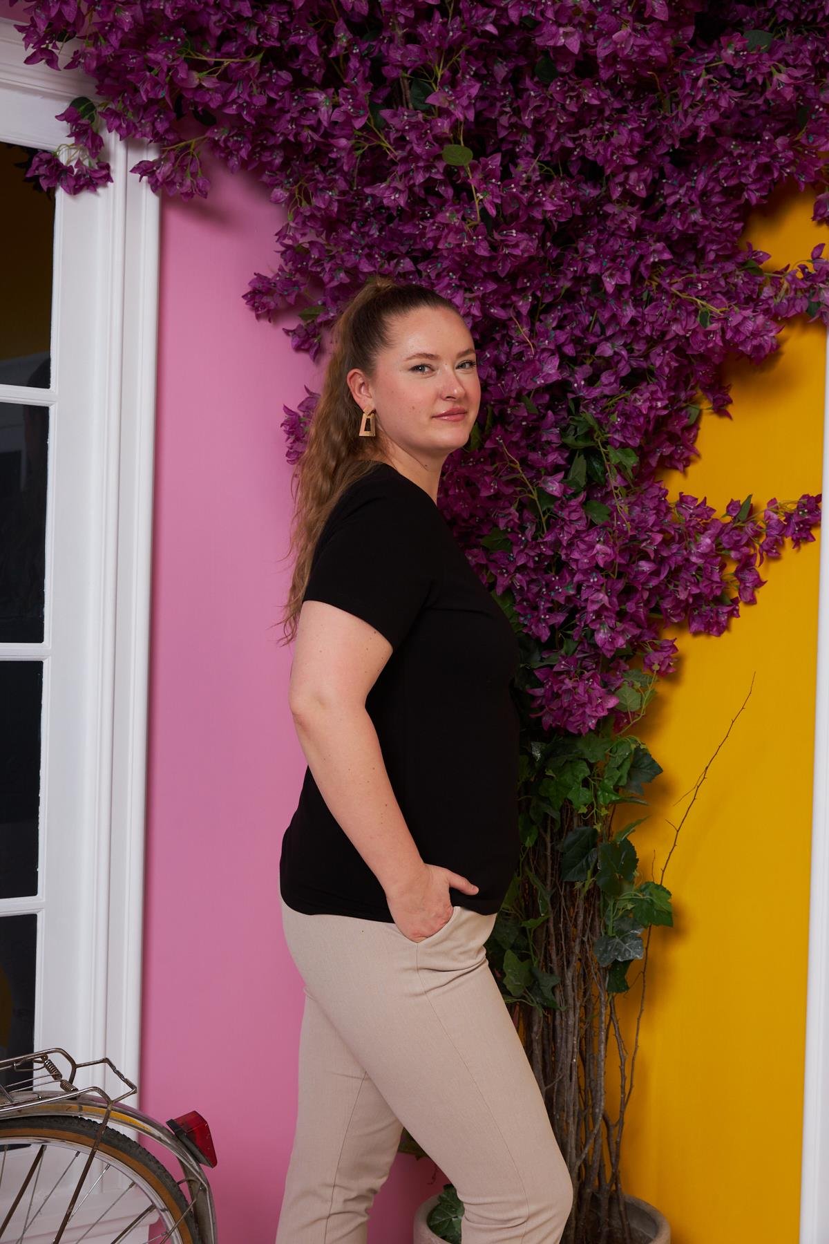 RMG V Yaka Büyük Beden Siyah Tişört