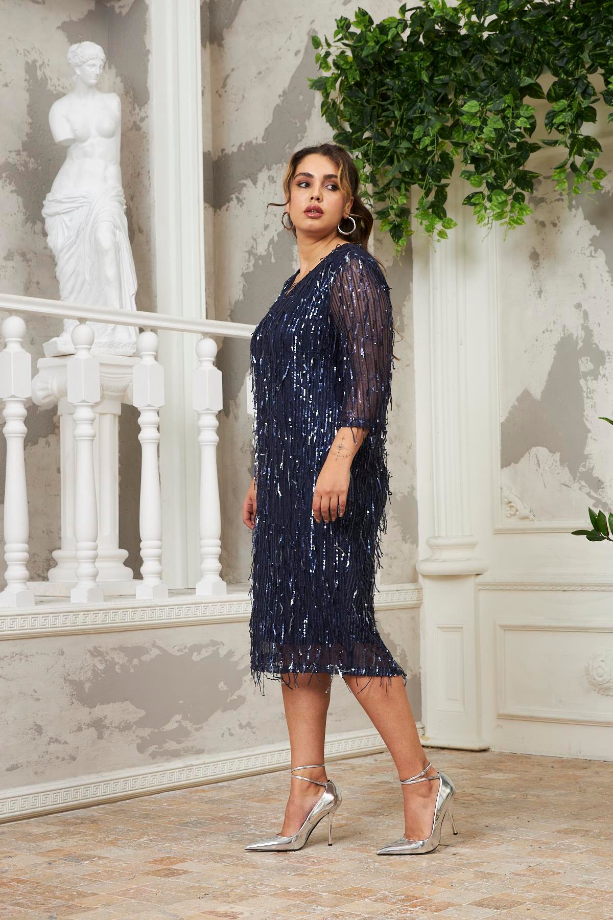 Rmg V Yaka Pul Payet Saçaklı Büyük Beden Lacivert Abiye Elbise