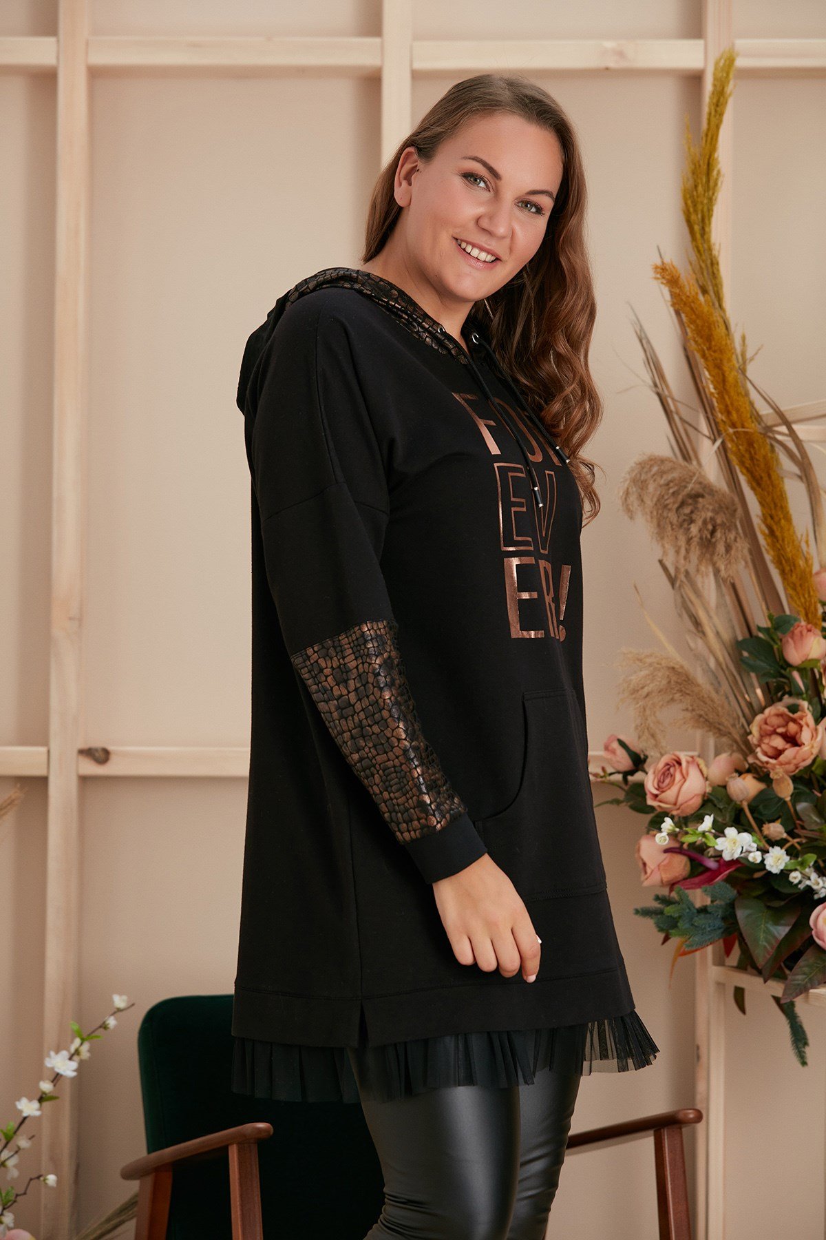 Rmg Varak Baskılı Kol Detaylı Büyük Beden Siyah Sweatshirt