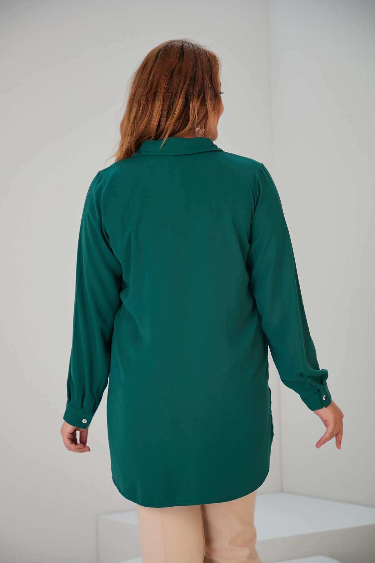 Rmg Yanları Yırtmaçlı Büyük Beden Zümrüt Gömlek