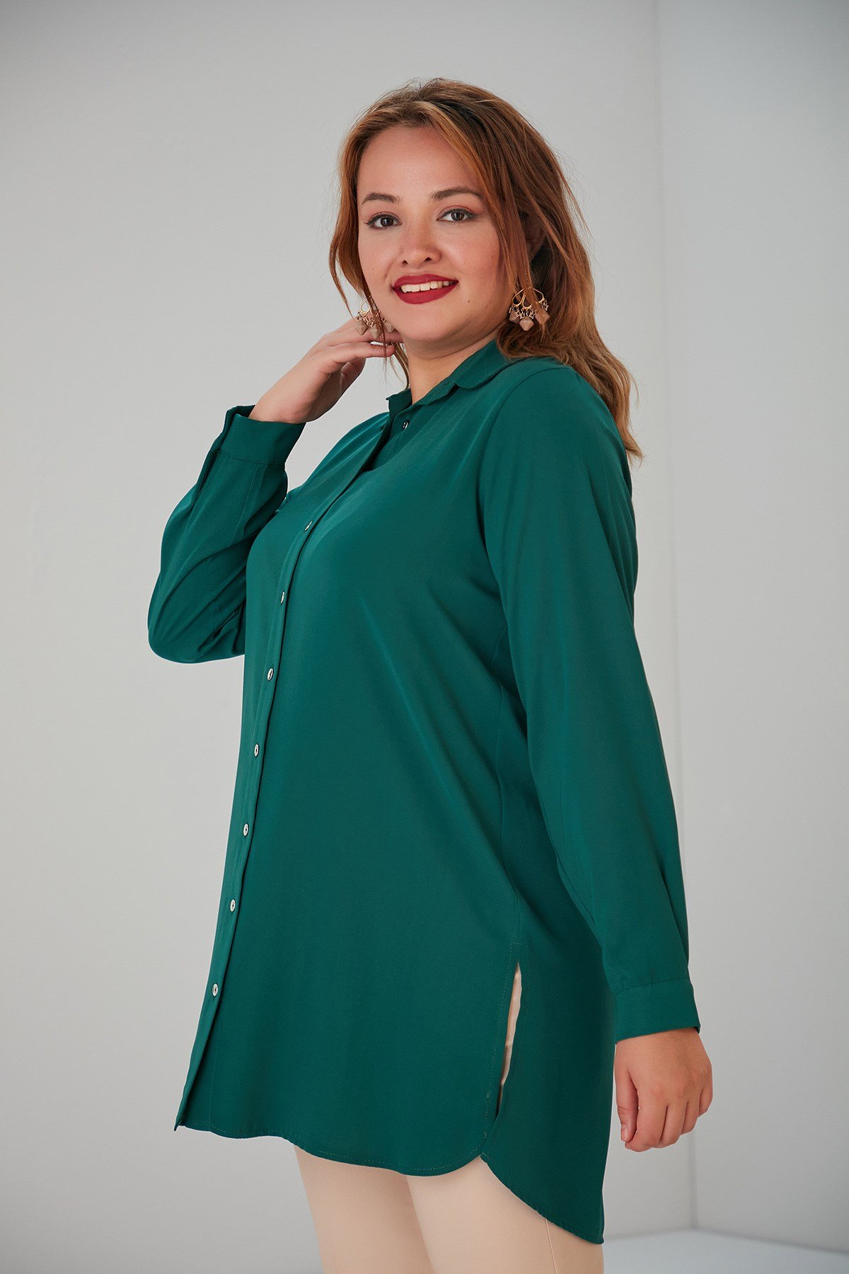 Rmg Yanları Yırtmaçlı Büyük Beden Zümrüt Gömlek