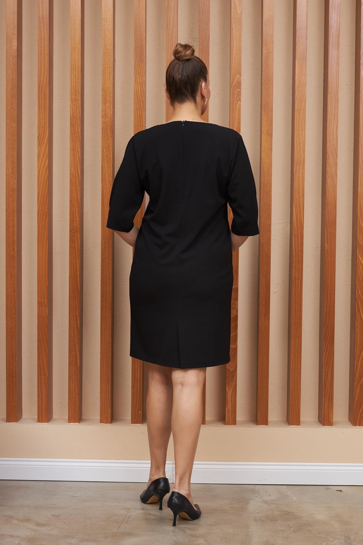 Rmg Yarım Kol Arkadan Yırtmaçlı Büyük Beden Siyah Elbise