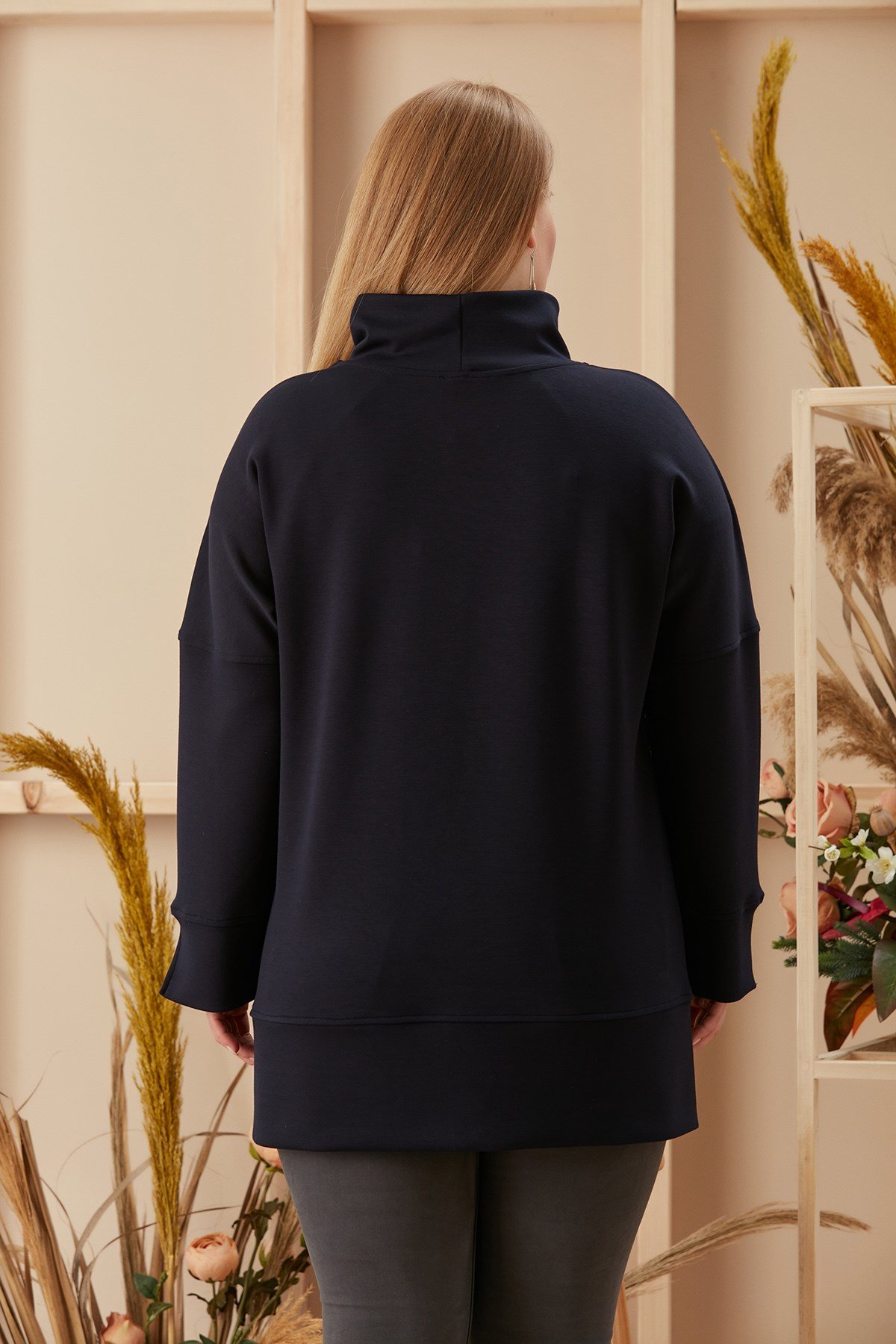 Rmg Yırtmaç Detaylı Boğazlı Lacivert Büyük Beden Sweatshirt