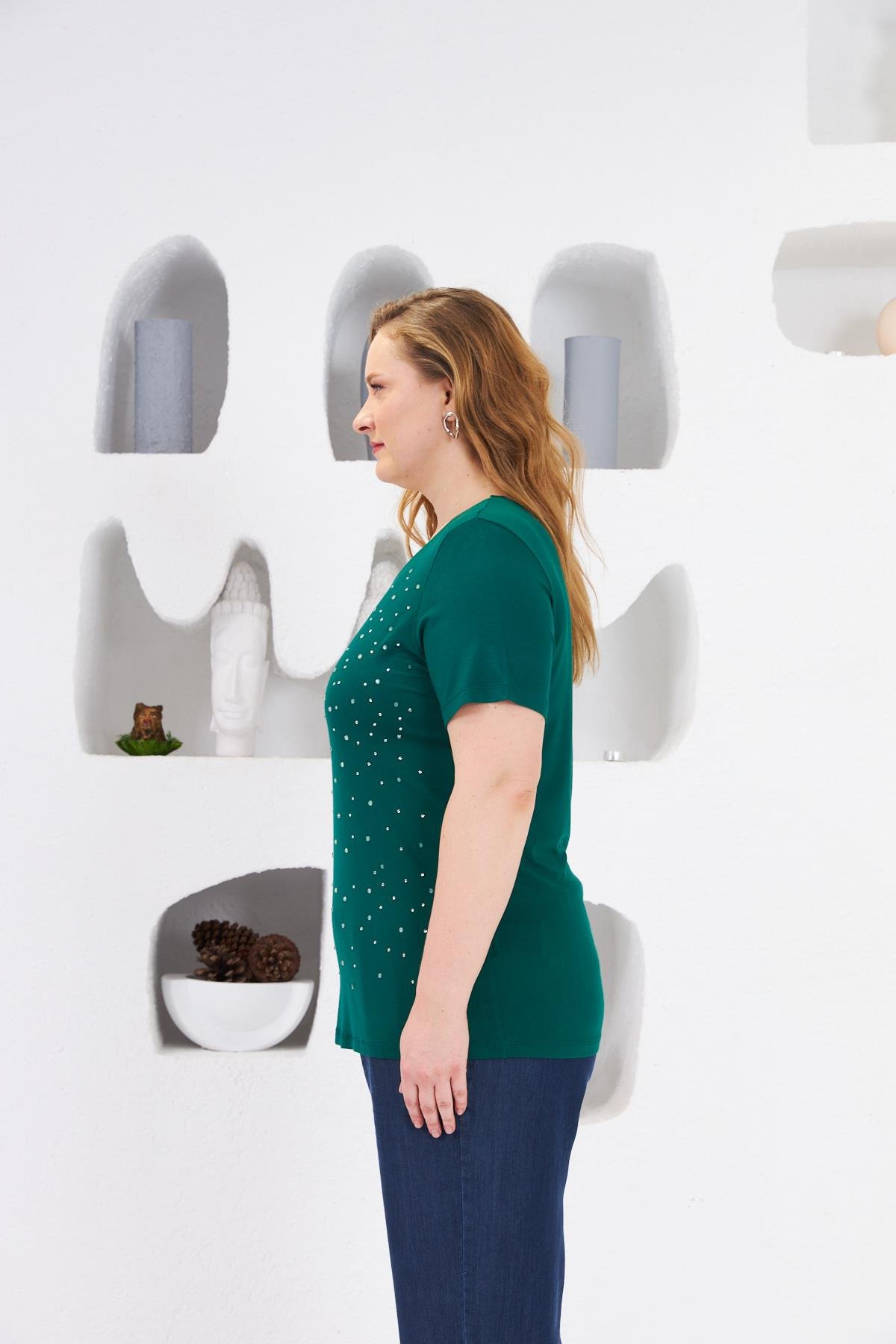 Taş İşlemeli Bisiklet Yaka Büyük Beden Tişört Zümrüt