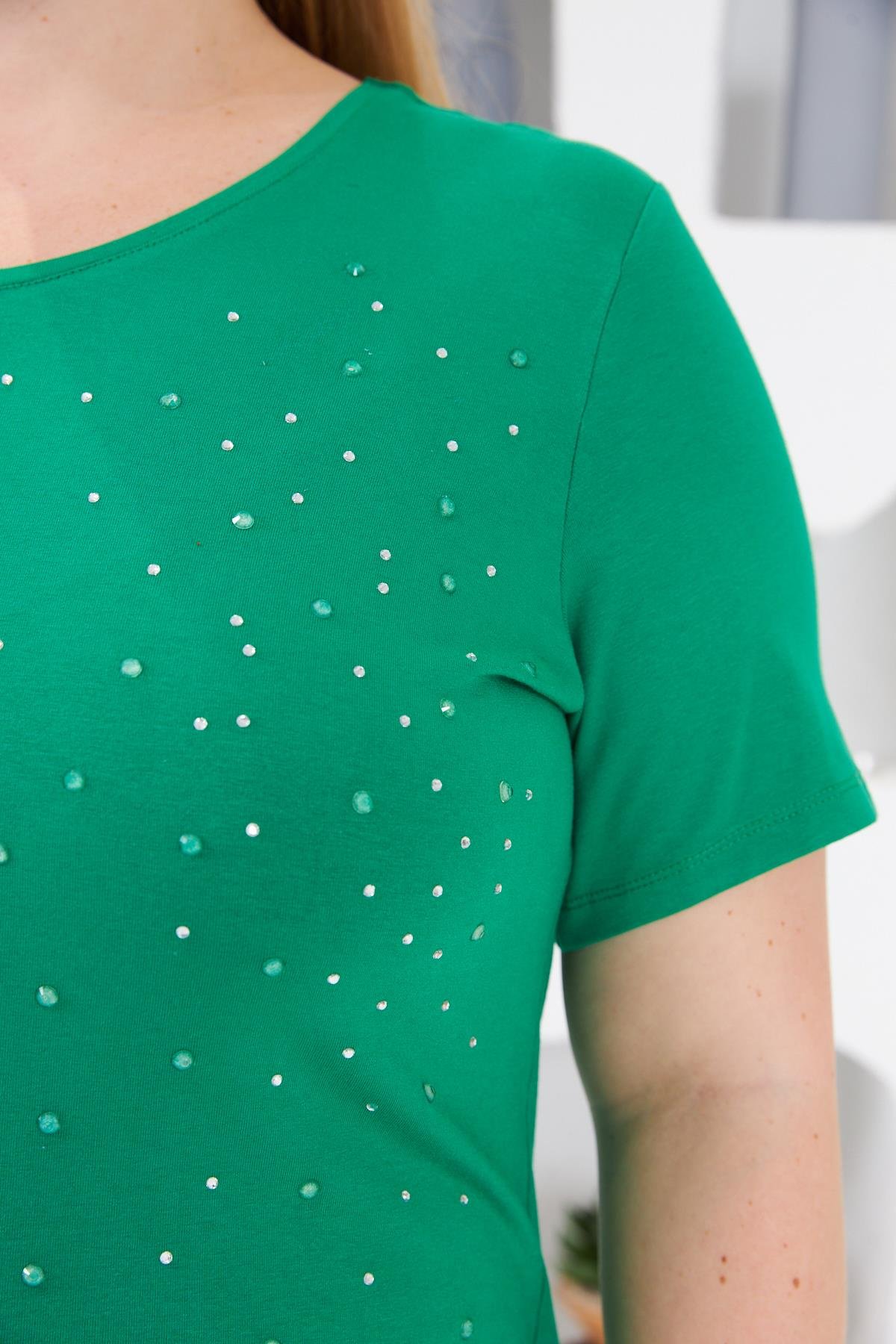 Taş İşlemeli Bisiklet Yaka Büyük Beden Tişört Yeşil