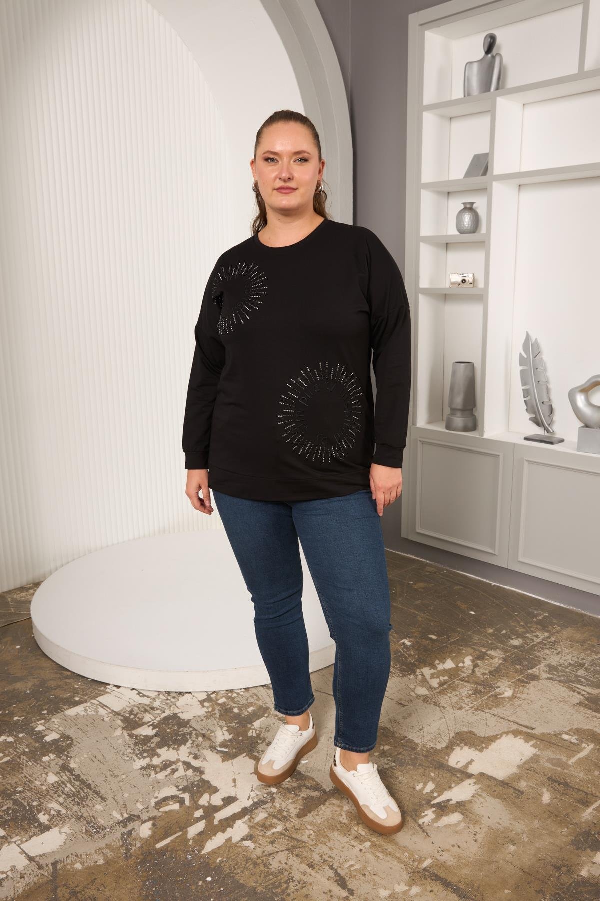 Taş Ve Nakışlı Büyük Beden Sweatshirt Siyah