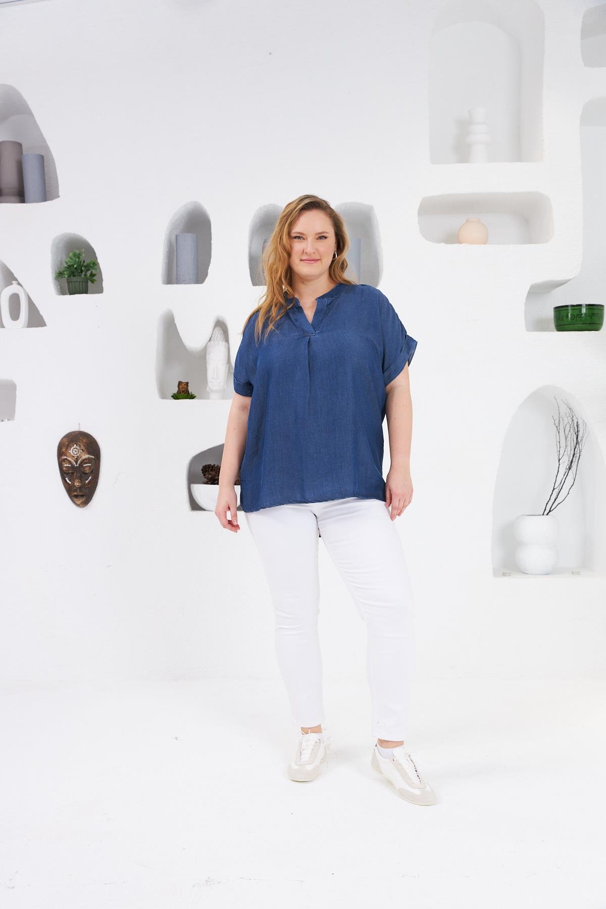 Yaka Detaylı Büyük Beden Bluz Mavi