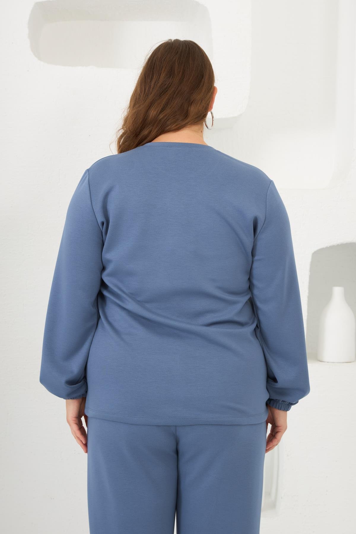 Yaka Detaylı Kol ve Eteği Büzgülü Büyük Beden Sweat İndigo