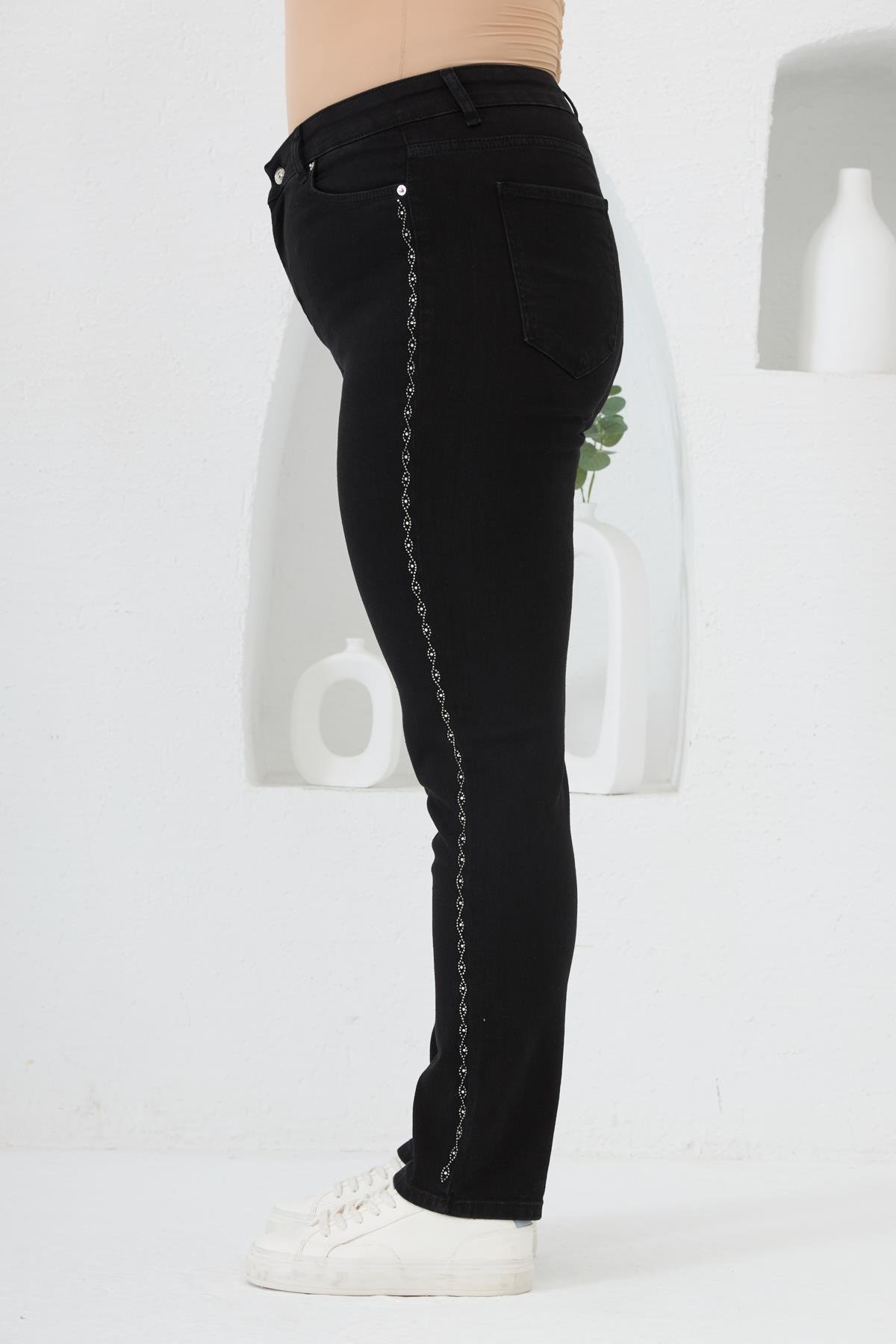 Yanları Taş Baskılı Büyük Beden Kot Pantolon Siyah