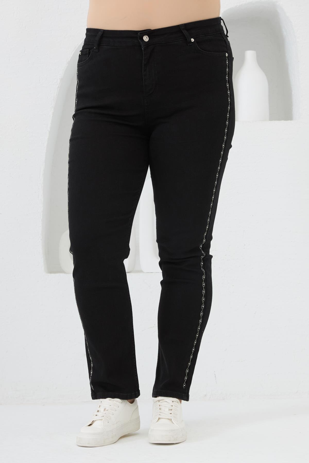 Yanları Taş Baskılı Büyük Beden Kot Pantolon Siyah