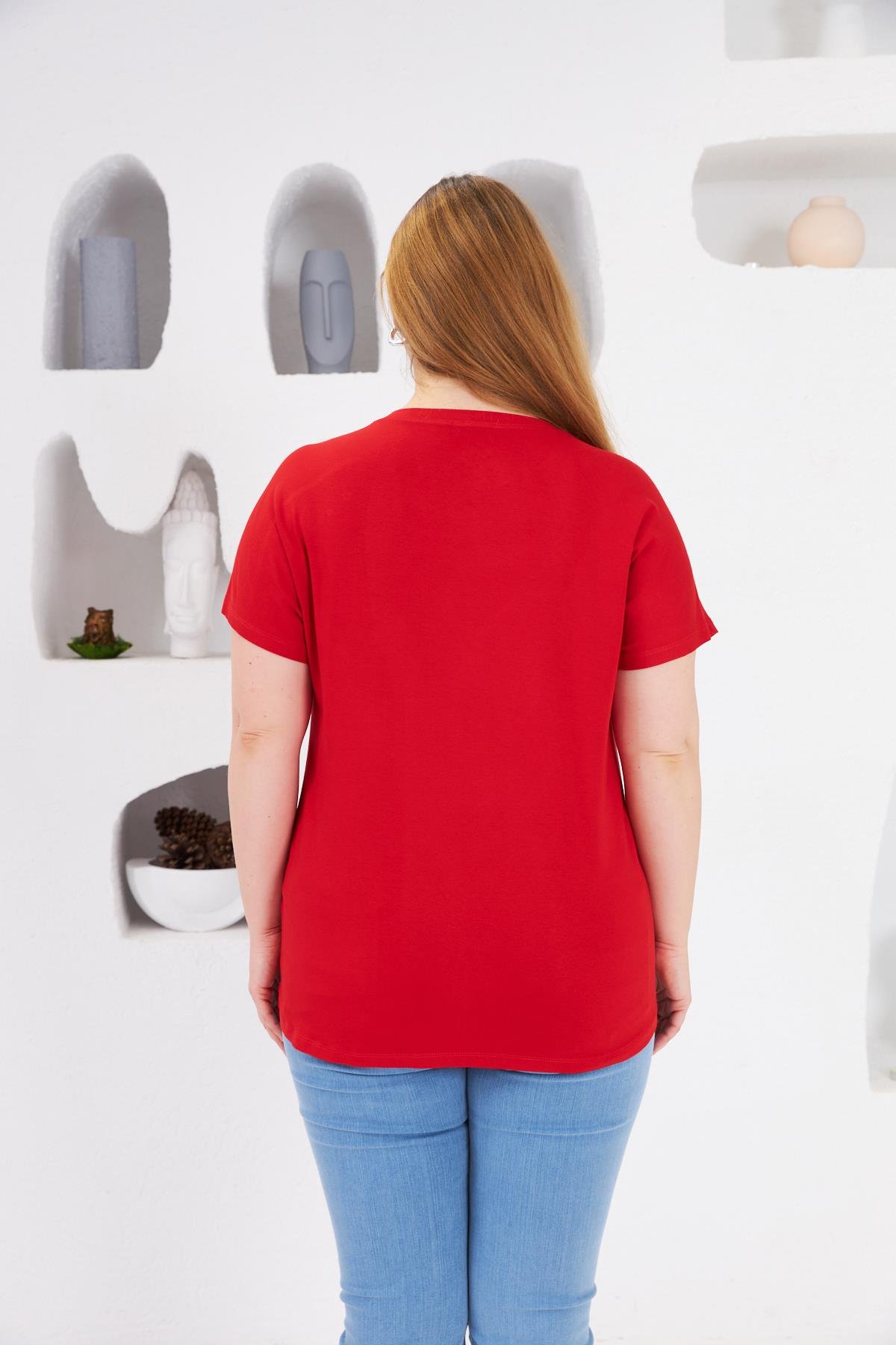 Yıldız Taş Baskılı Büyük Beden Tişört Kırmızı