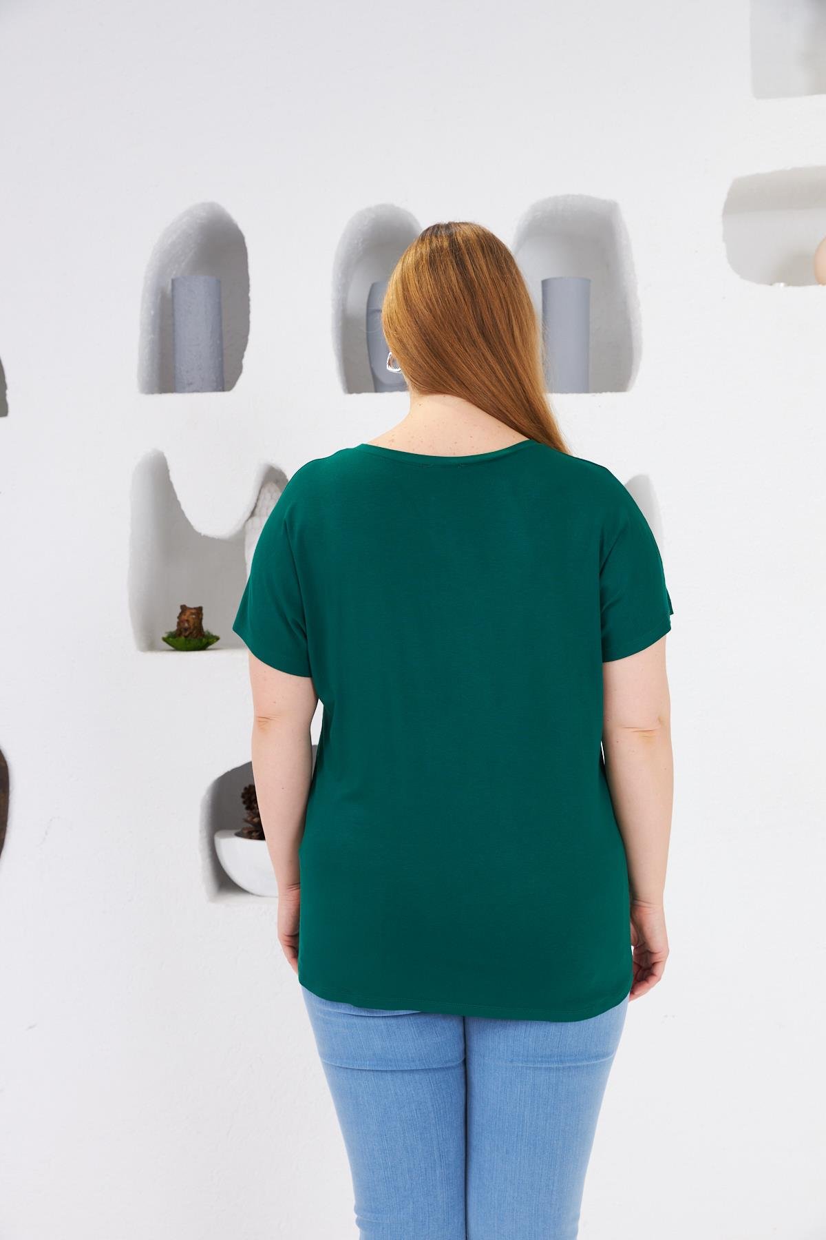 Yıldız Taş Baskılı Büyük Beden Tişört Zümrüt