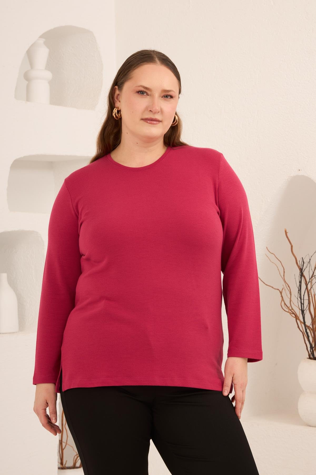 Yırtmaç Detaylı Bisiklet Yaka Kadın Büyük Beden Basic Triko Fuşya - RMG