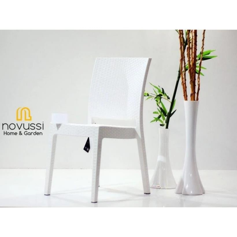 Novussi 90x90 Camlı Masa +4 Adet Nice Koltuk Masa Takımı Beyaz